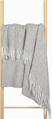 Nostra Zelandia Manta de Lana 100% Pura – Grande Cálida, Transpirable y Ligera para Sofá, Cama y Uso Exterior, Confort Termorregulador con Flecos - Fabricada en Europa (Beige Marrón Claro)