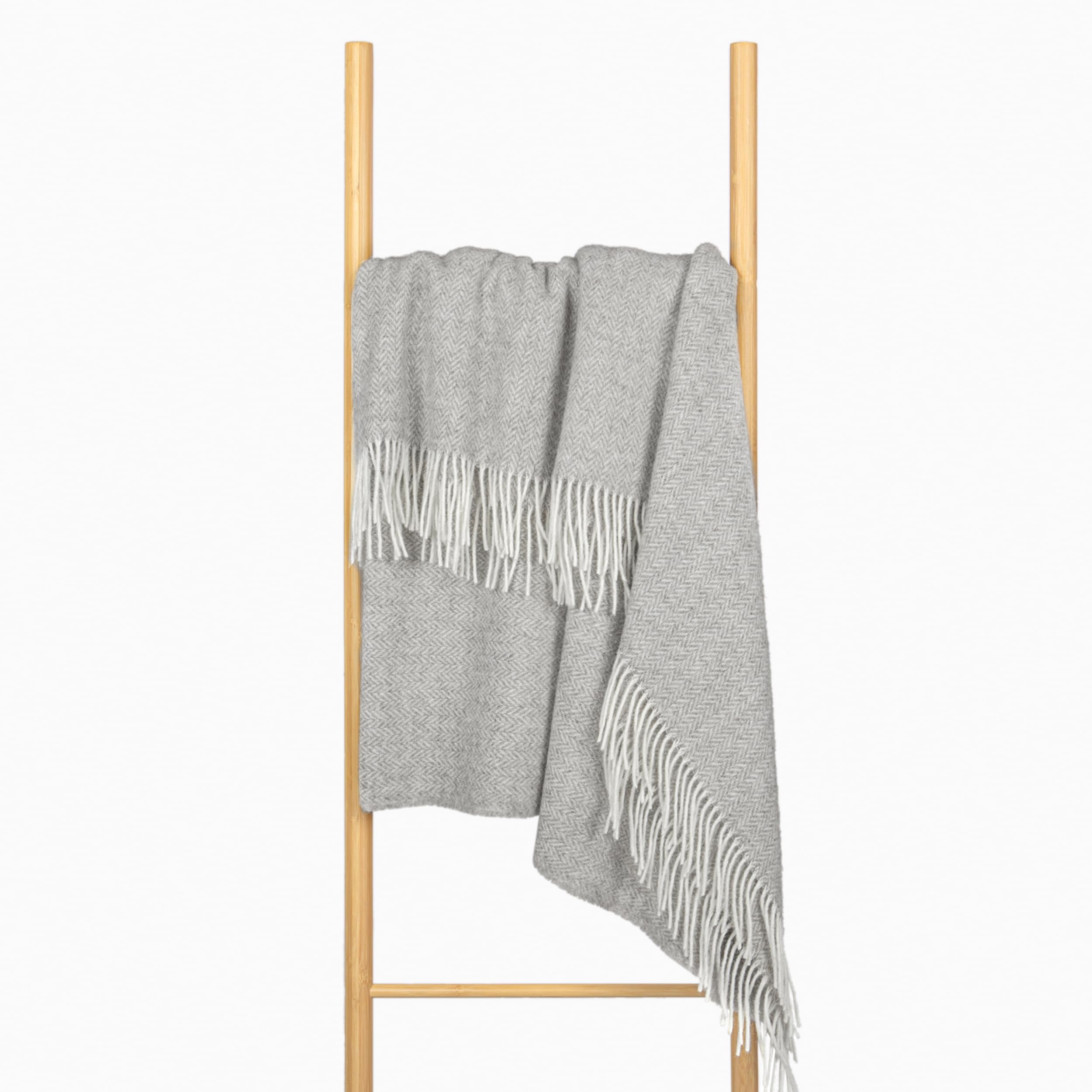 Wool Blanket 140 x 200 cm, 100% Pure New Zealand, Soft Wool Plaid for Bed and Sofa, Elegant Bedspread with Fringes – Nostra Zealandia Wool Blanket Large