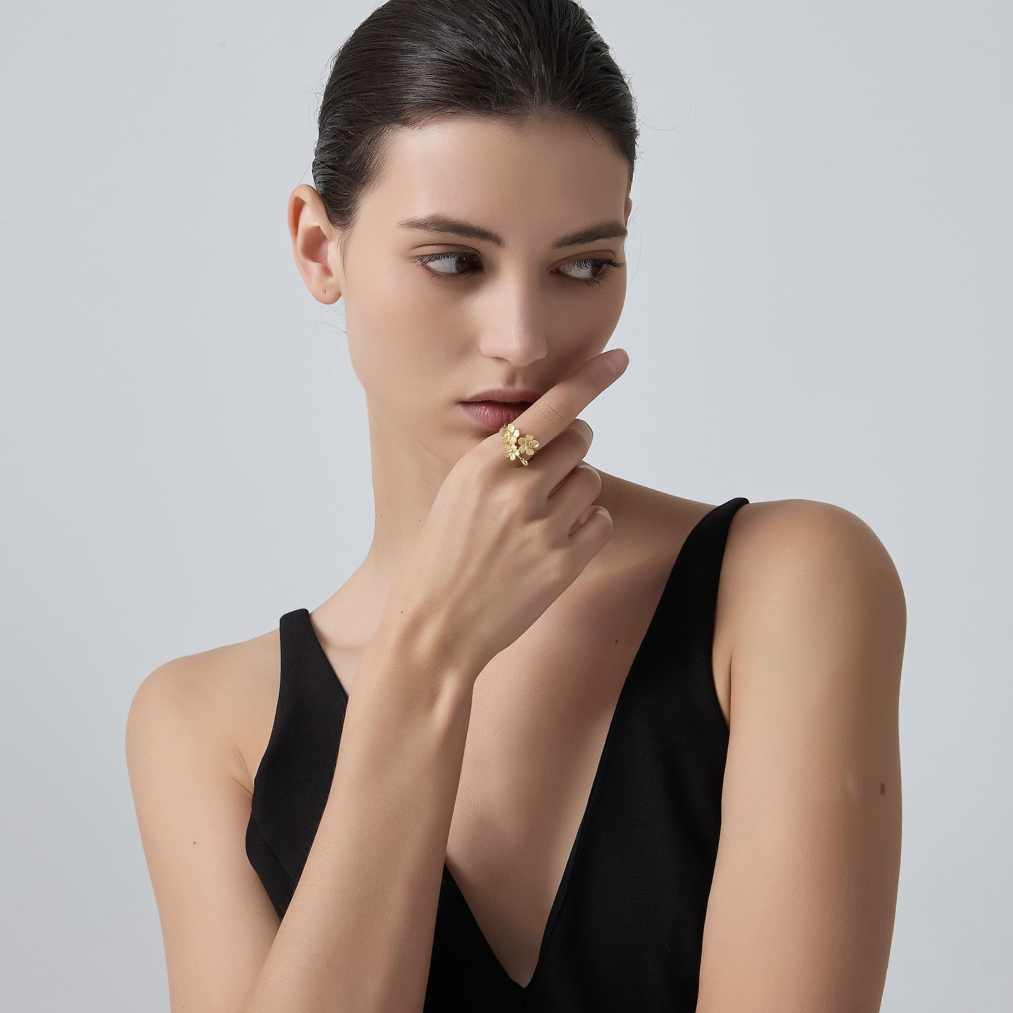 PERIMADE Anillo ajustable de flor de cerezo para mujer, chapado en oro de 18 quilates, plata de ley 925, anillo apilable de flor de Sakura, regalo de joyería ajustable
