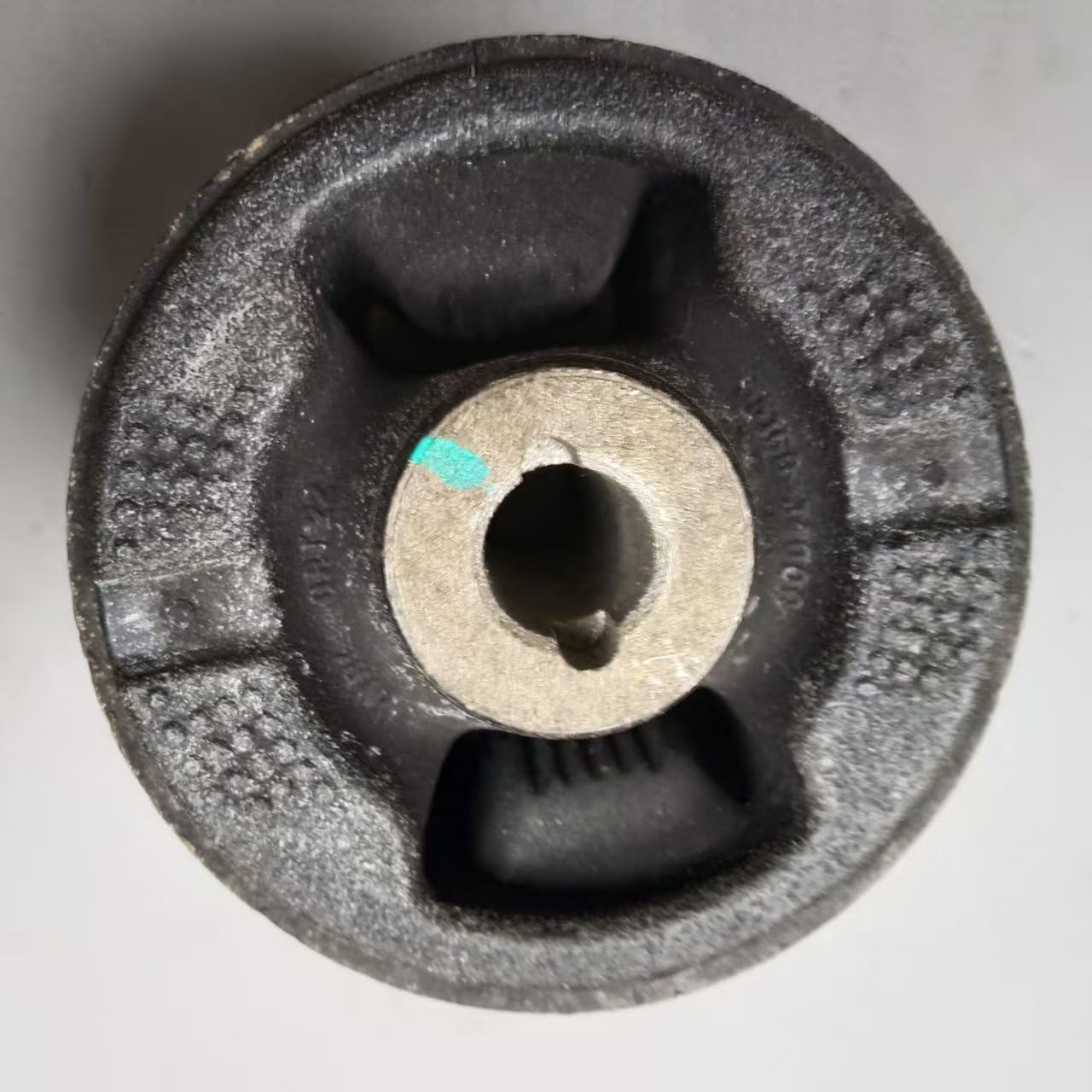 REAR AXLE RUBBER SLEEVE 55160-J4000 55160J4000