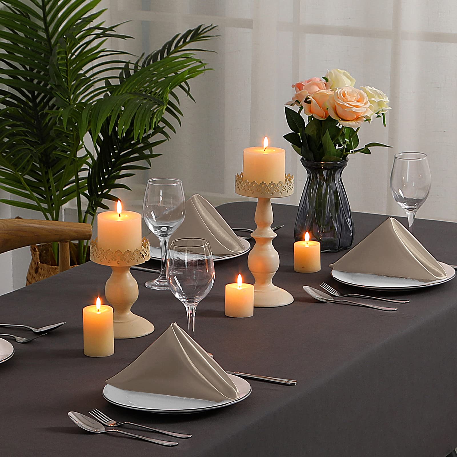 SiinvdaBZX 60 Stück beige Stoffservietten, gewellte Kanten, Dekoration, 43.2x43.2 cm, quadratische Satin-Servietten, seidig weiches Polyester, Abendessen-Servietten für Hochzeit, Bankett, Restaurant