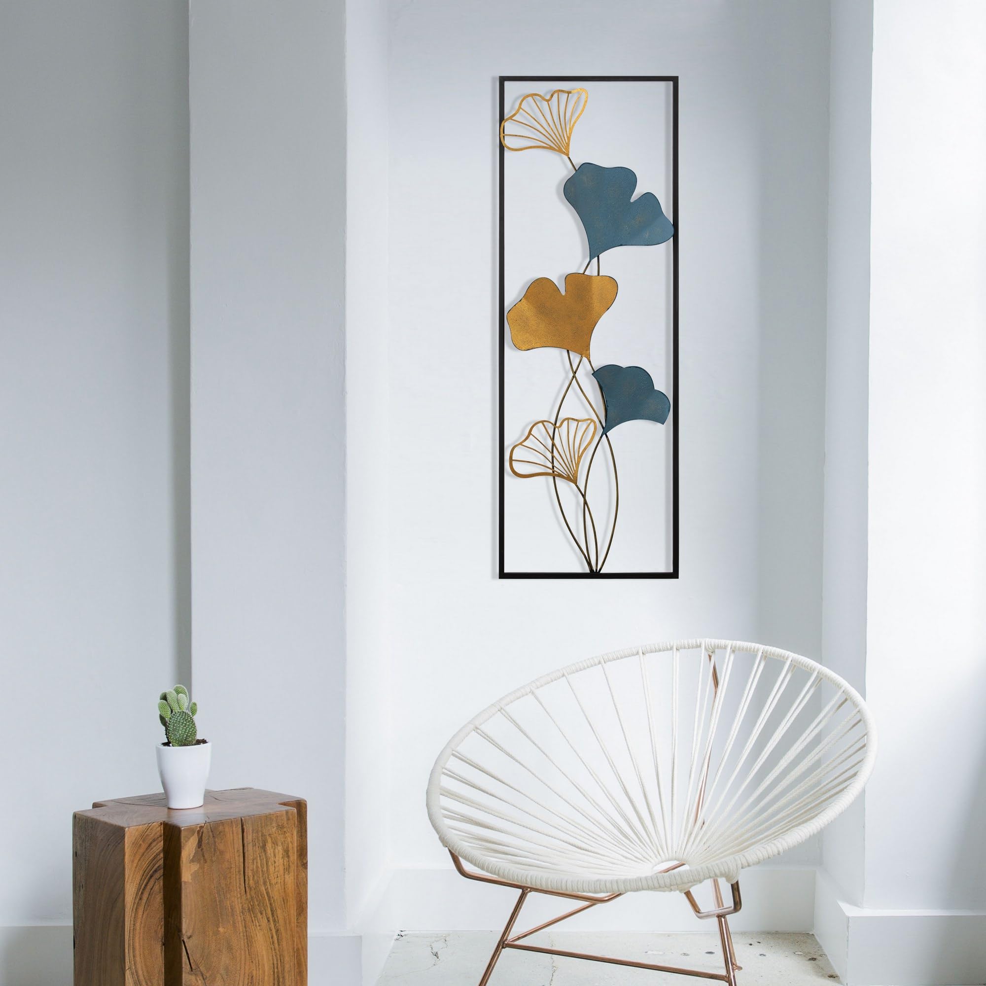 Hand-Painted Decorative Metal Accessory, 32 x 5 x 90 cm, 100% Metal (0.8 mm), Unique Colour Variations for Stylish Home Decor