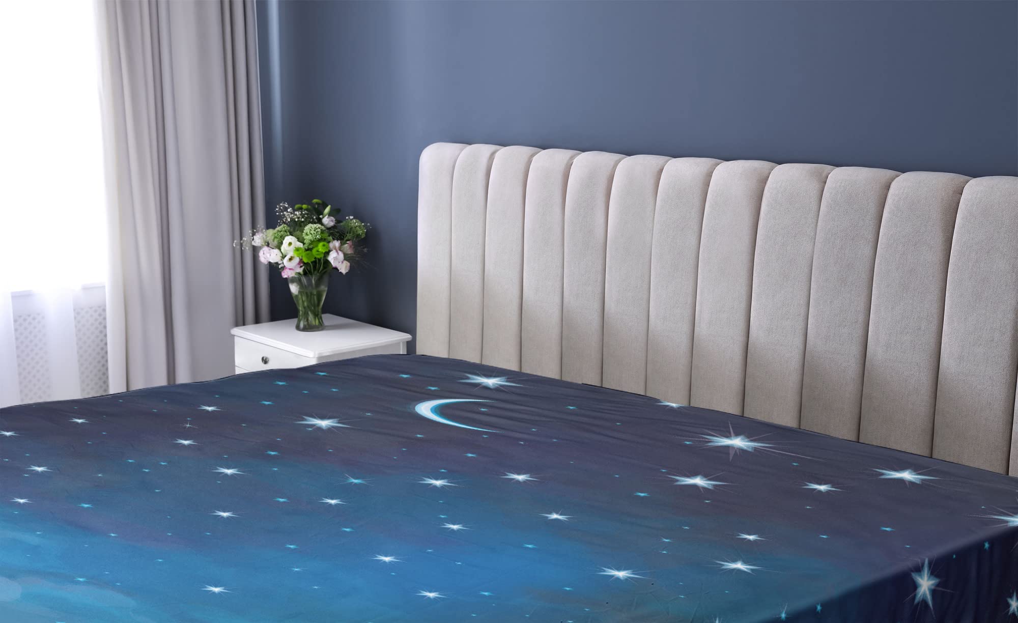 Ambesonne Sky Fitted Sheet, Abstract Night Time Illustration Stars and Crescent Moon Constellation Astrology, Bed Cover with All-Round Elastic Deep Pocket for Comfort, King Size, Midnight Blue