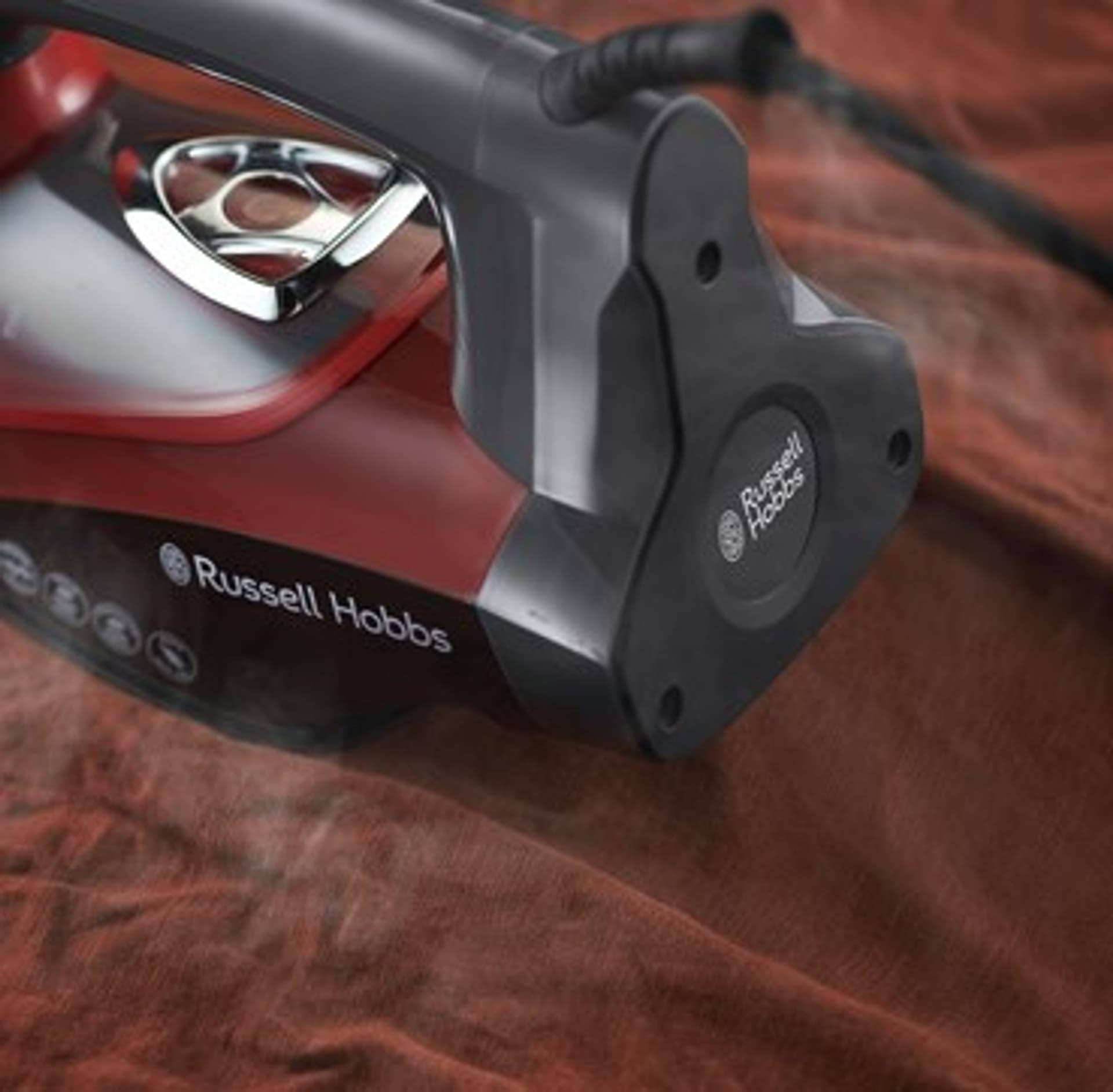 Russell Hobbs Dampfbügeleisen [opt. Temperatur für alle Stoffe] One-Perfect-Temperature (2600W, 210 g/min Extra-Dampfstoß, Keramik-Turmalin-Bügelsohle, Selbstreinigung, Antikalk) Bügeleisen 25090-56