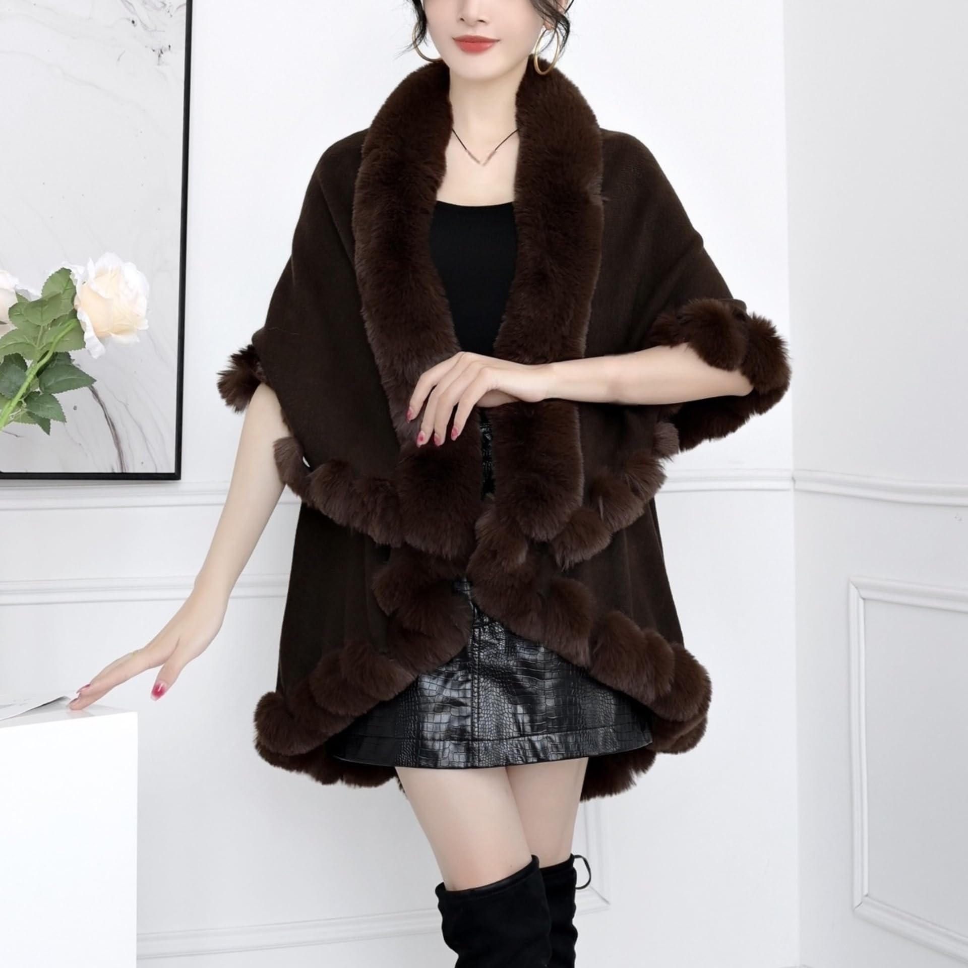 Generico Mantella da Donna con Scialle Poncho Caldo in Pelliccia Sintetica di Coniglio Eleganti Poncho Drappeggiati Cappotti con Collo di Pelliccia Scialli E Stole per Abiti da Sposa da Sera