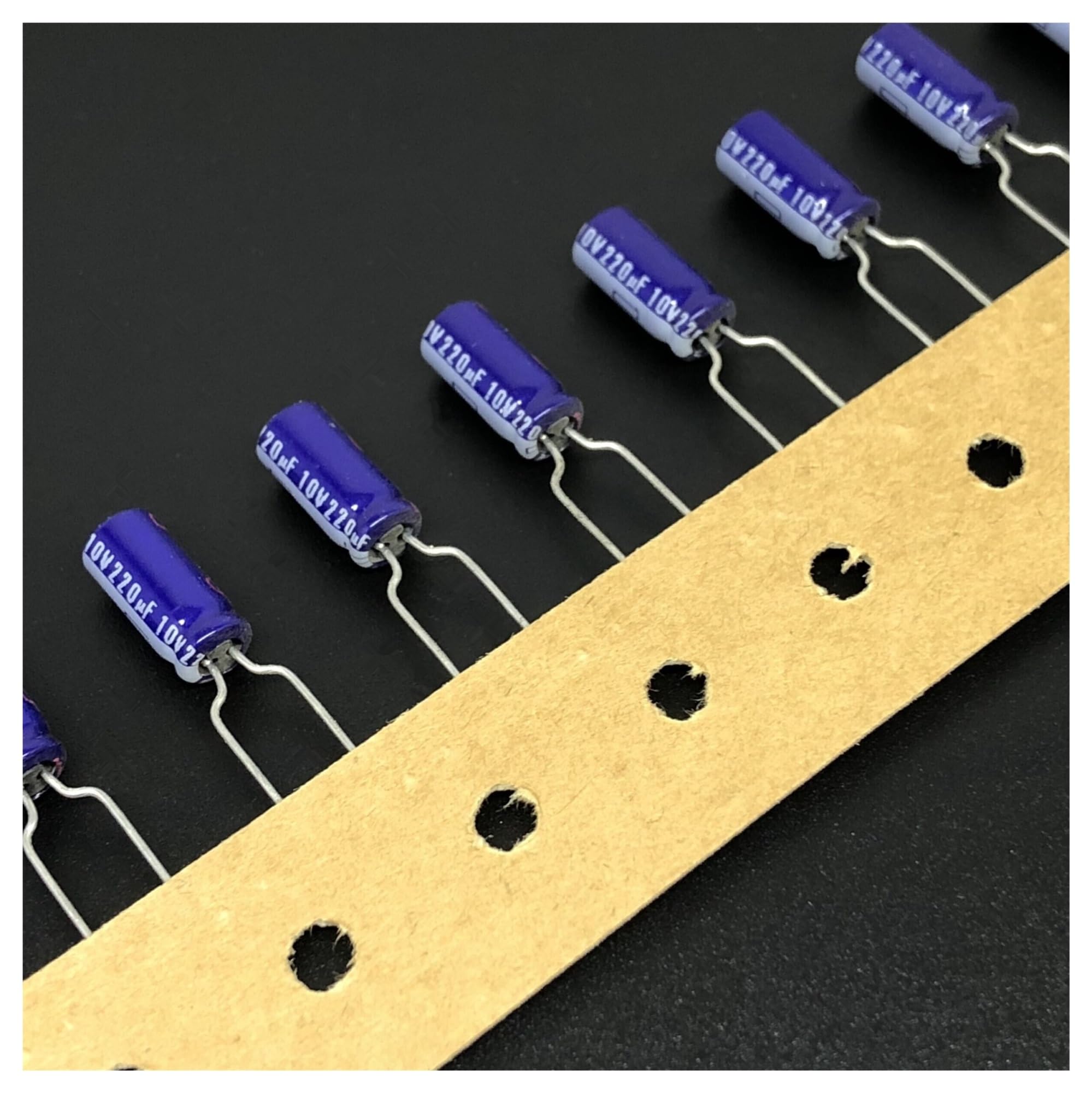 Condensateur 220uF 10V MU pour projets de domotique DIY