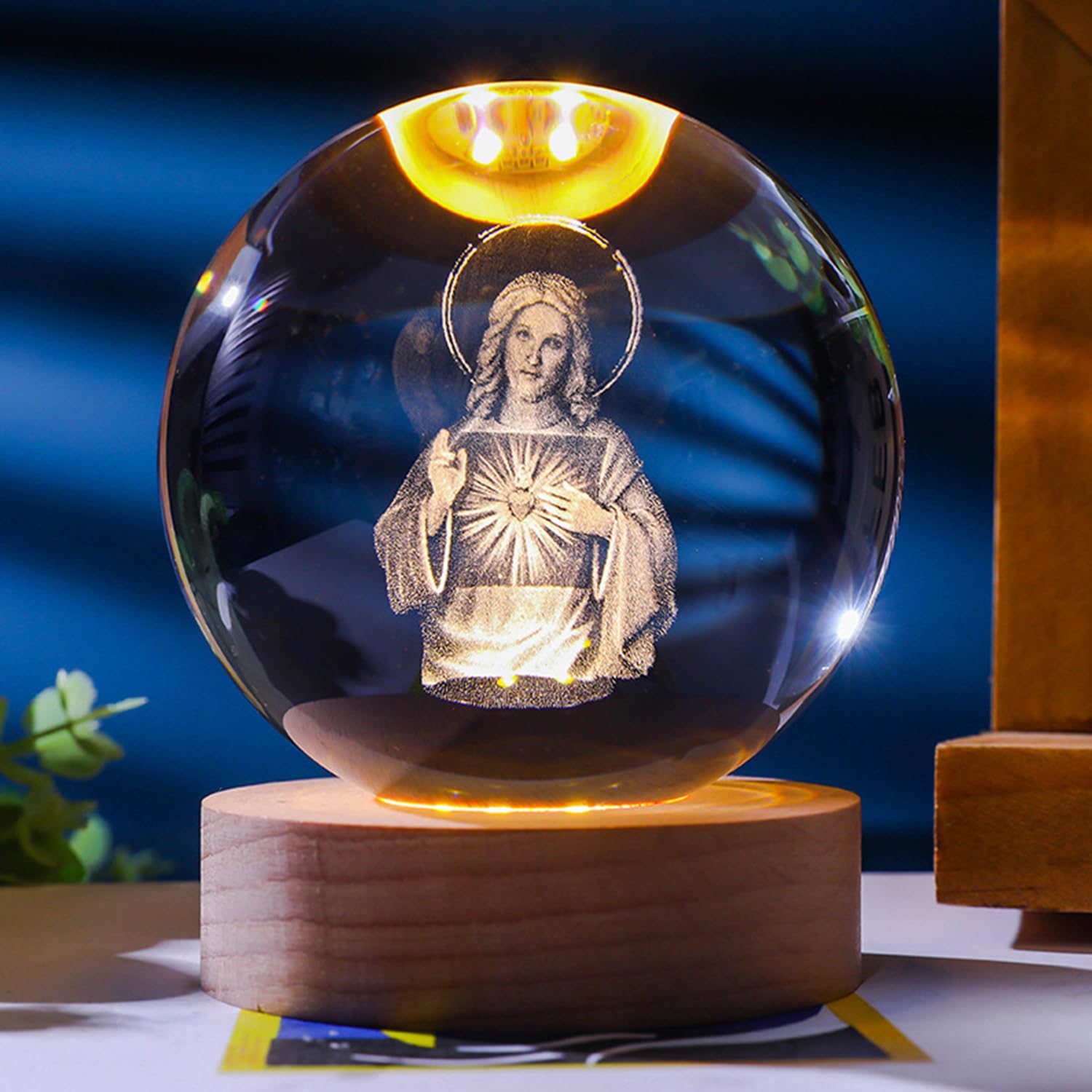 Creative 3D Jesus Crystal Ball, Glass Crystal Ball with LED Night Light & Wooden Base, Crystal Religious Gifts with Jesus Statue, Crystal Ball Night Light for Home Office Christmas Decoration (C)