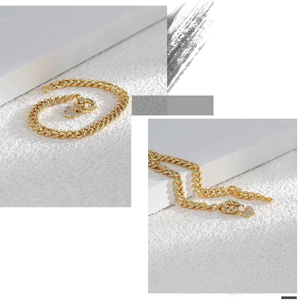 ゴールド ハート型チャームブレスレット、リング付 GUESS＊My Sparkly Valentine Logo＊ハートチャームブレスレット