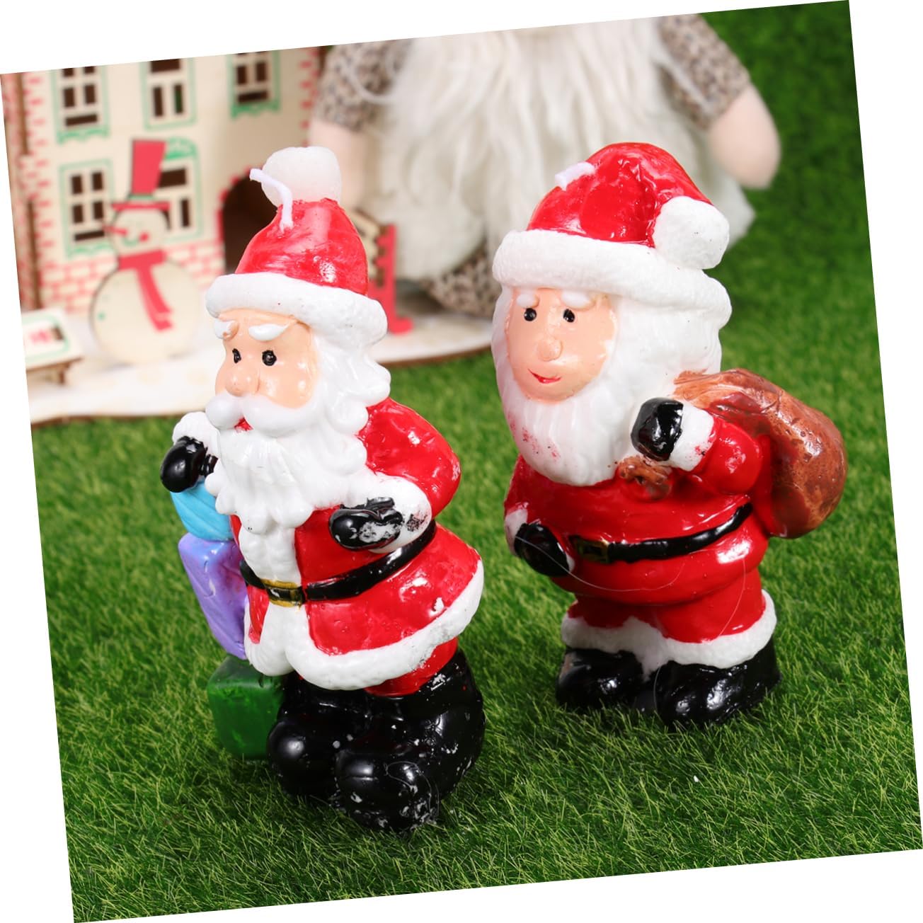 ERINGOGO 2Pcs Shape Christmas Candles Creative Candle Decor for Festive Parties Unique Present for Holiday Celebrations Pattern Design for Christmas Decorations