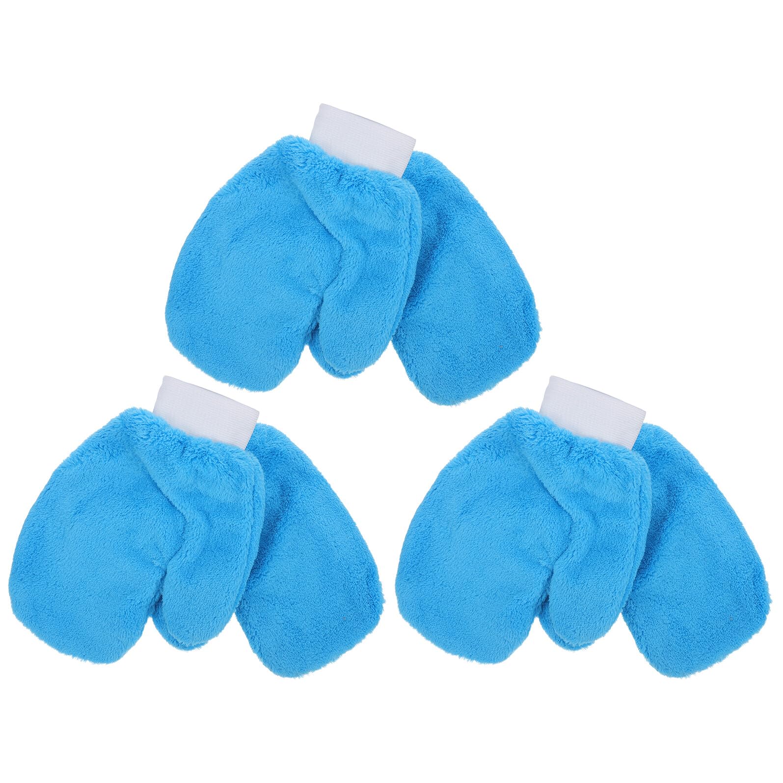 Lavage voiture et entretien des meubles avec les moufles réutilisables bleu ciel