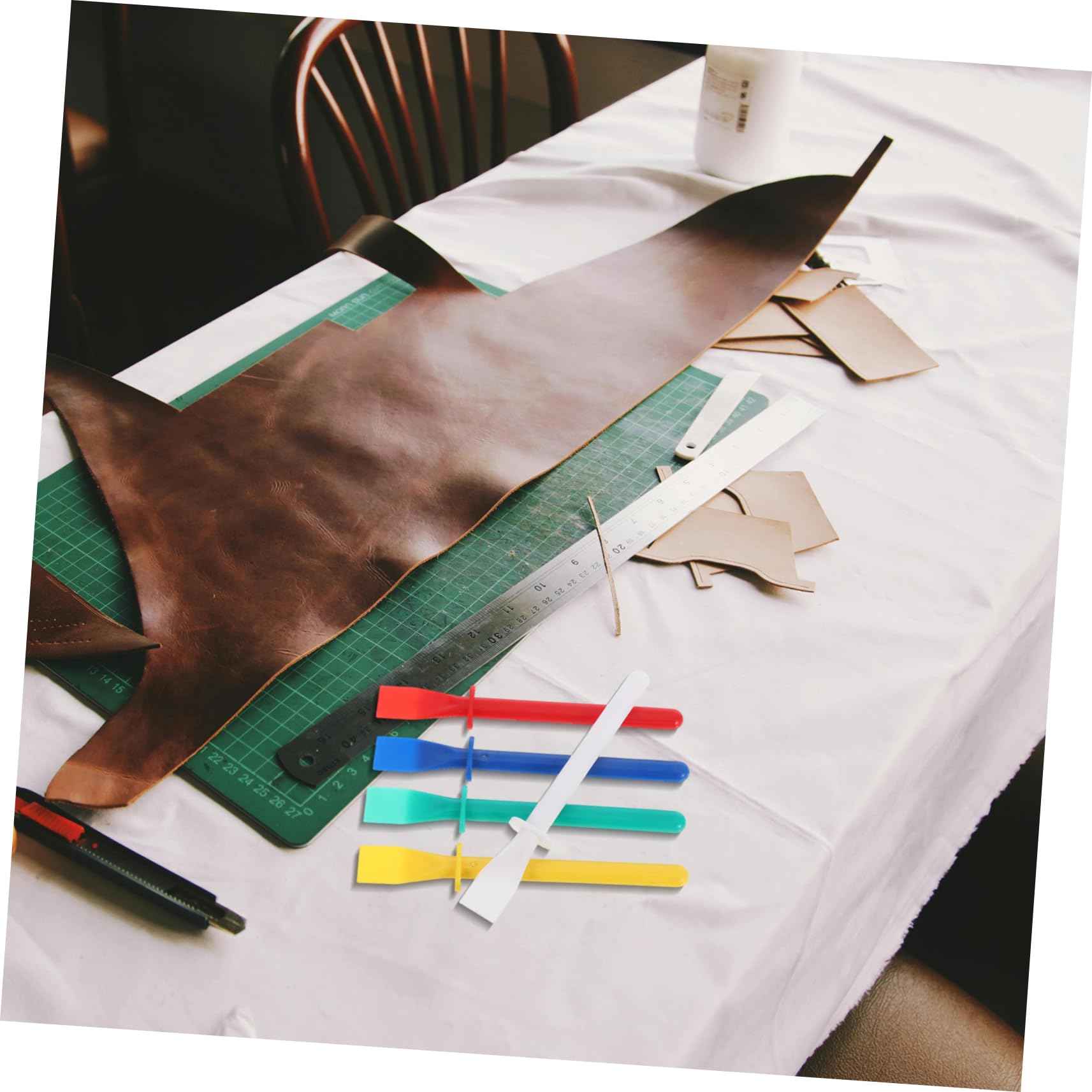 Uonlytech Applicatore di Colla in Plastica Flessibile per Pelle 5 Pezzi, Spatola per Incollaggio Uniforme, Accessorio DIY per Progetti Artigianali e Prodotti in Pelle