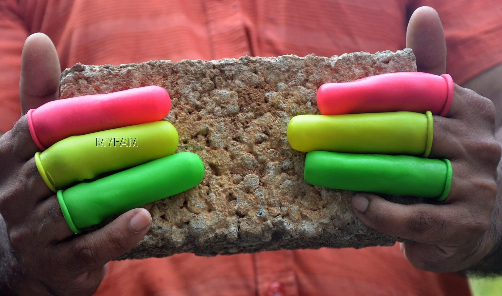 Rubber finger gloves for Mason - Extra Thick and Long lasting for cement block handling - 12 Nos from Mejor