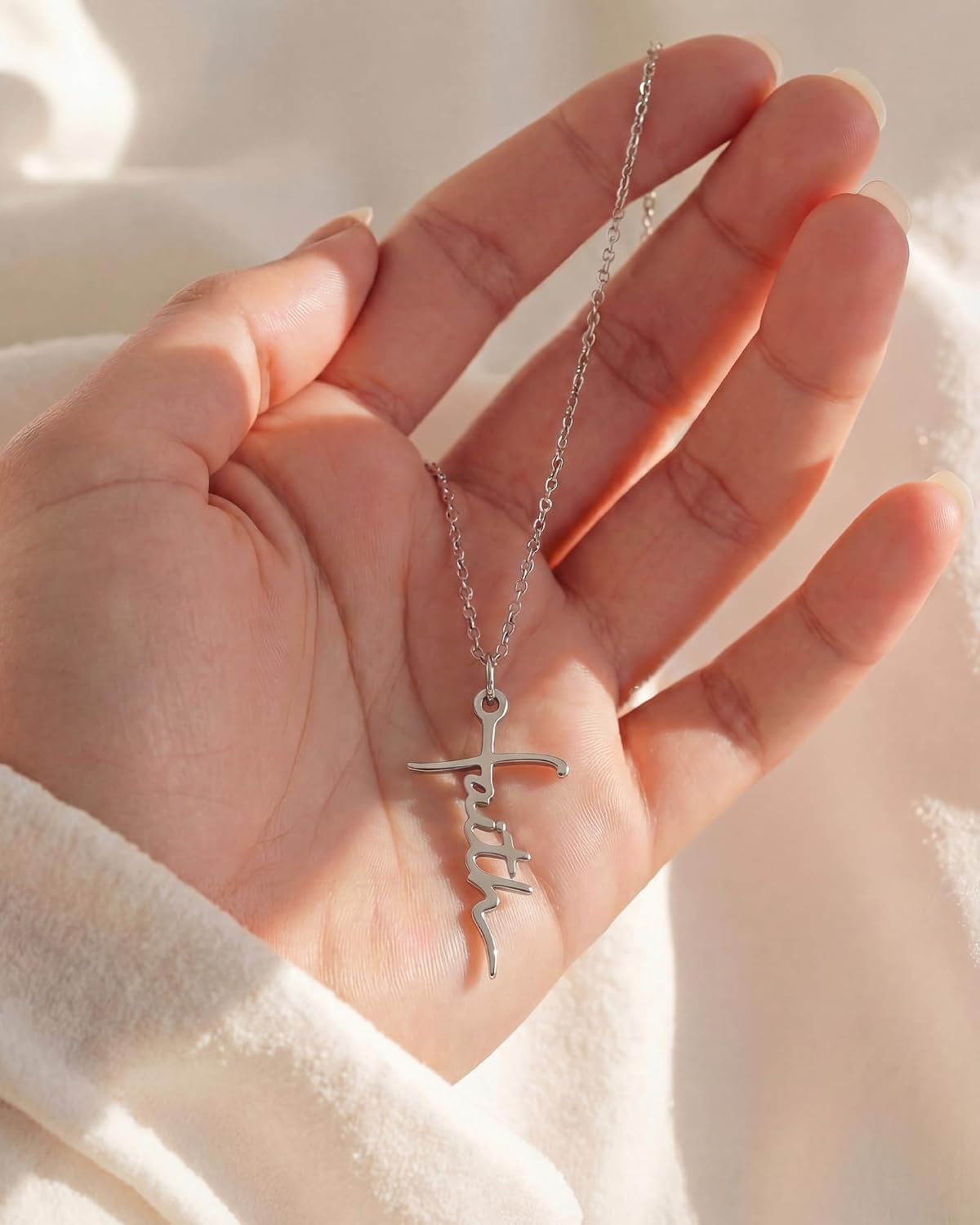 Faith Cross Necklace for Women, Classic Christian Gifts for Women, Beautiful Religious Jewelry, Meaningful Birthday Spiritual Gifts for Friends, Mom, Wife, Daughter