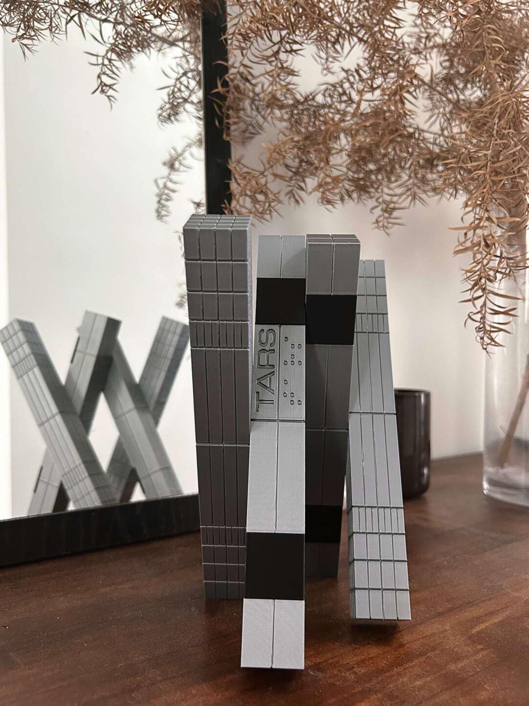 Futuristic Robot Collectible 3D Printed Model, Space Exploration Display Piece for Movie Fans, Unique Holiday Space Lover Gift