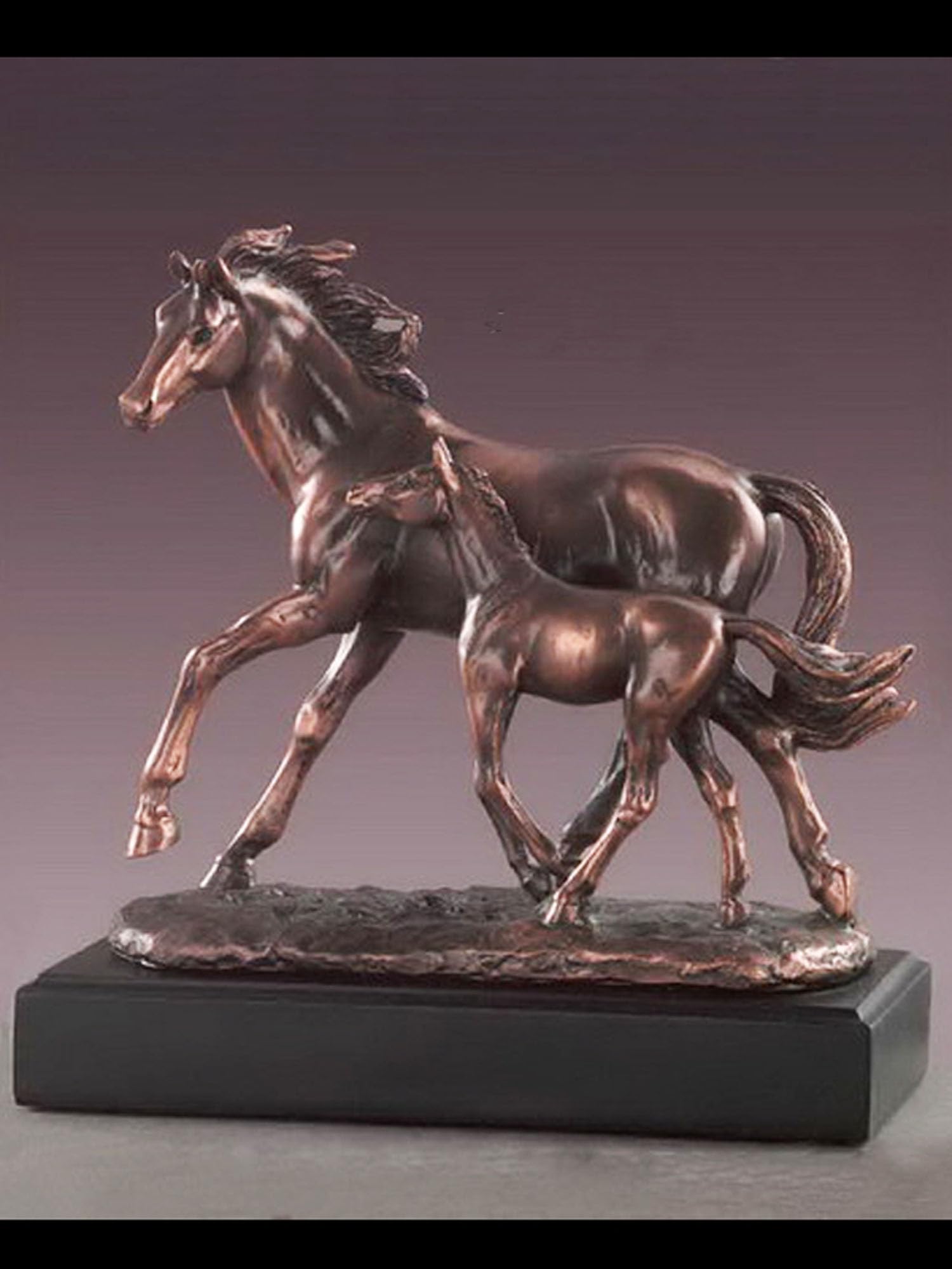 馬の彫刻 ダークブラウン 樹脂製 Amazon.co.jp: Bronze Electroplated Resin Mare with Foal Sculpture