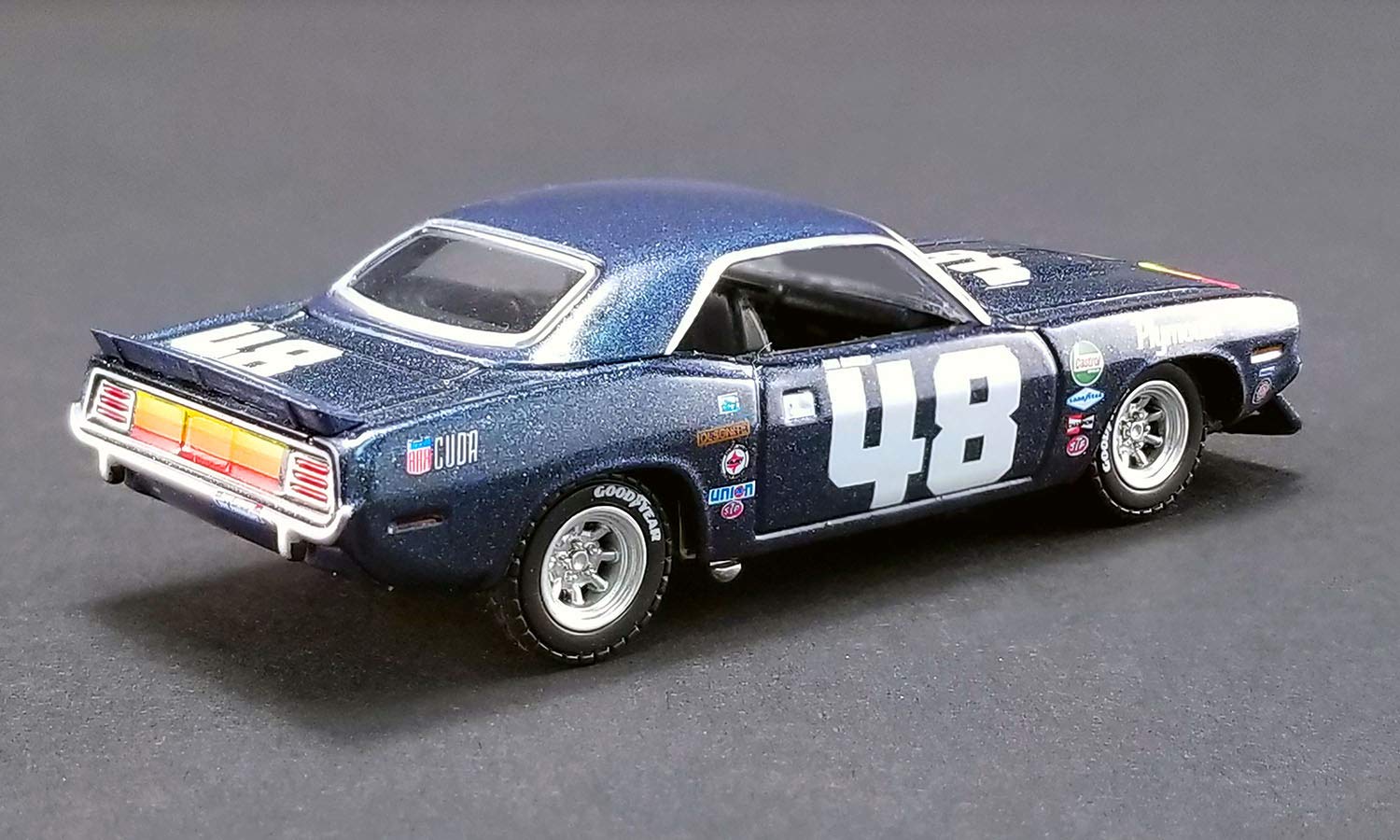 Amazon.co.jp: ,ACME 1/64 1970 プリムス トランザム クーダ #48 D 