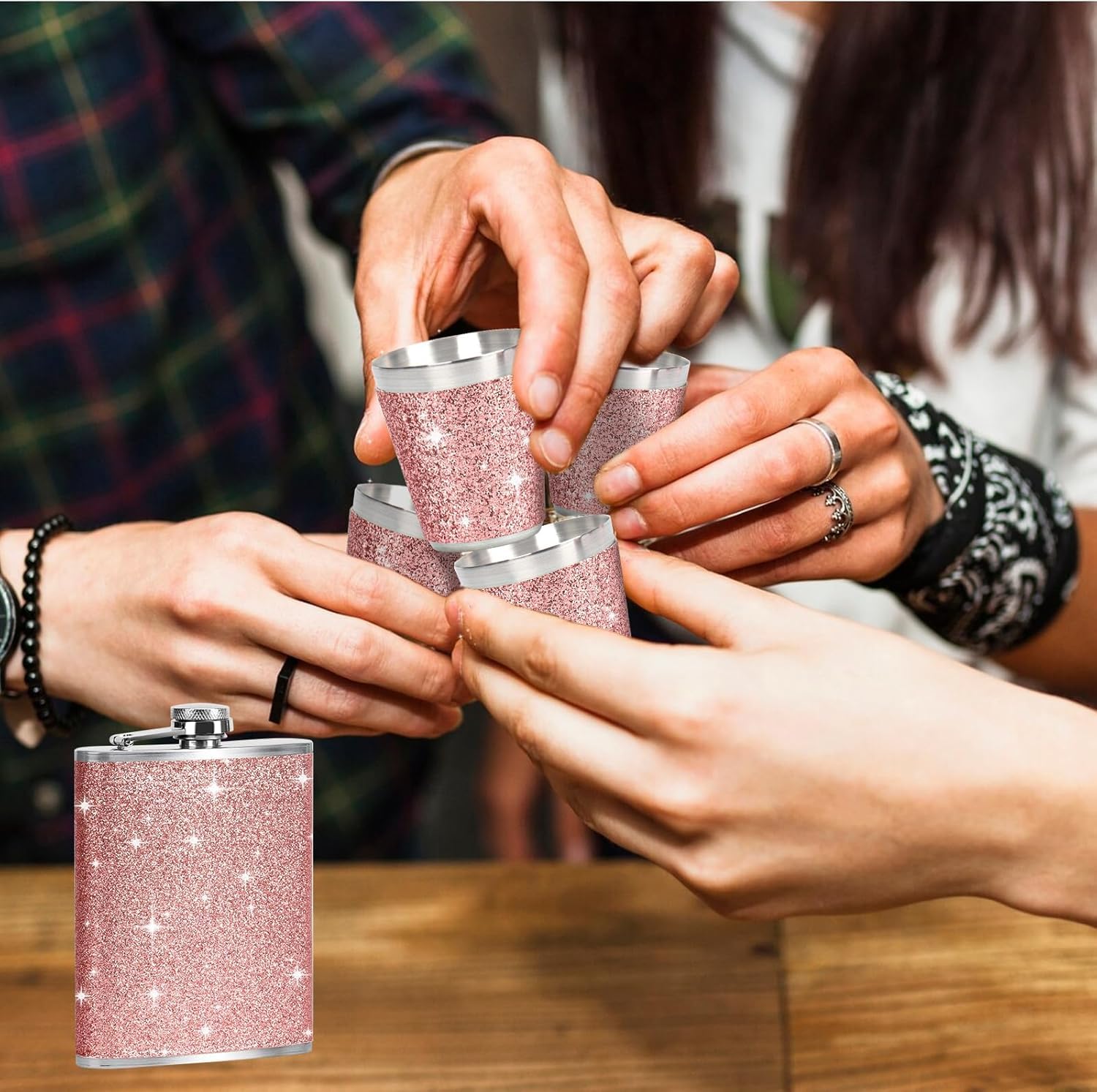 Piersiówka ze stali nierdzewnej i lejek mały kubek różowy kubek do wódki z 2 sztukami kieliszków do wódki stal szlachetna piersiówka skóra 8oz/240 ml Hip Flask na podróż JGA impreza jako prezent