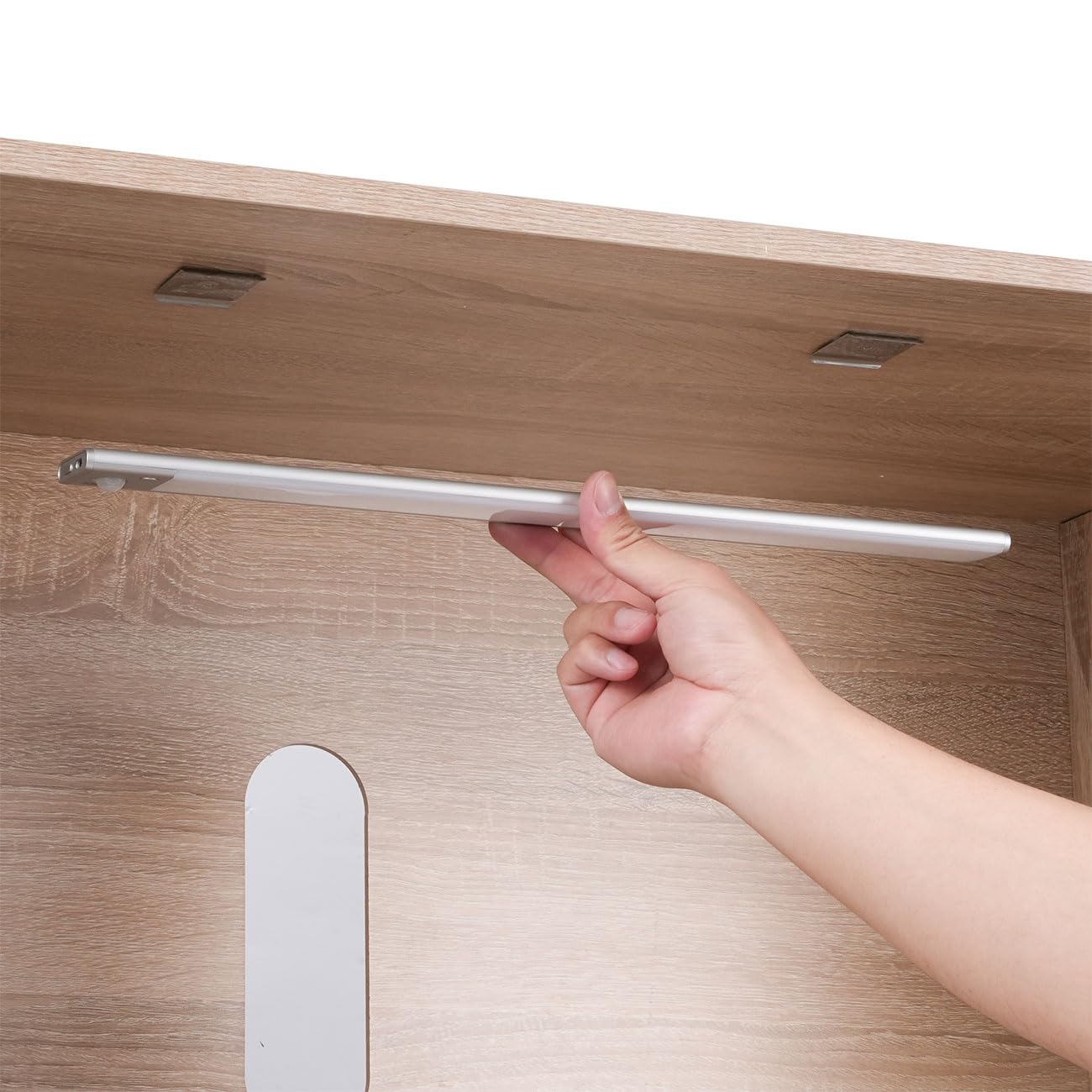ideoon 4er-Set Flache Akku LED-Lichtleiste, 40cm mit Bewegungssensor, 120 LEDs: Kabellos, hell & energiesparend – Perfekt für Schrank, Flur & Küche