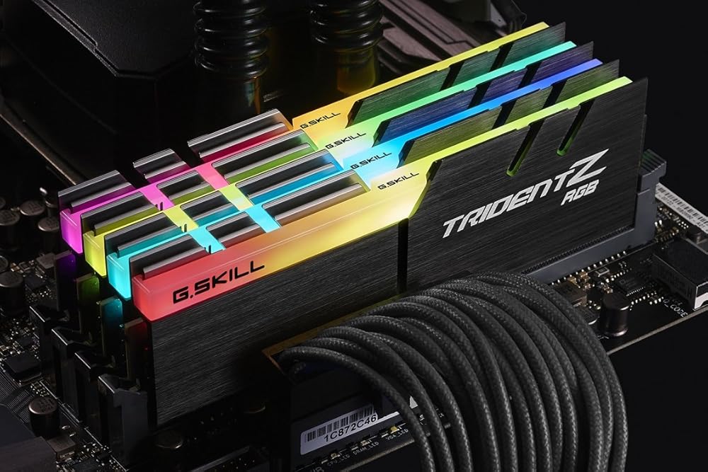 G.SKILL F4-3200C14Q-32GTZR Trident Z RGB Series 32 GB (8 GB x 4) DDR4 3200 MHz PC4-25600 CL14 Dual Channel Memory Kit thumbnail 3