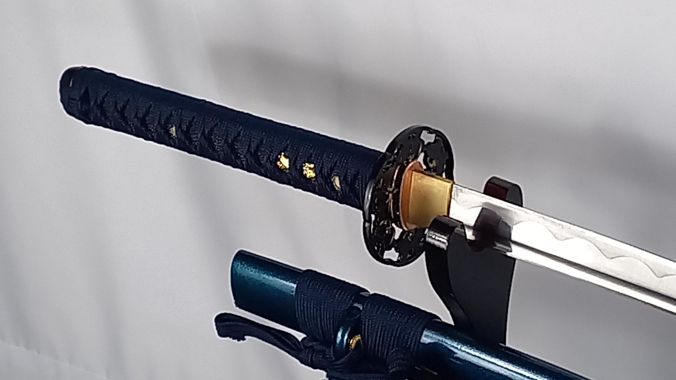 Katana Schwert echt Samurai Schwert aus Stahl mit Einer Scheide für Schnittübung für Sammler Dekoration oder als Geschenk