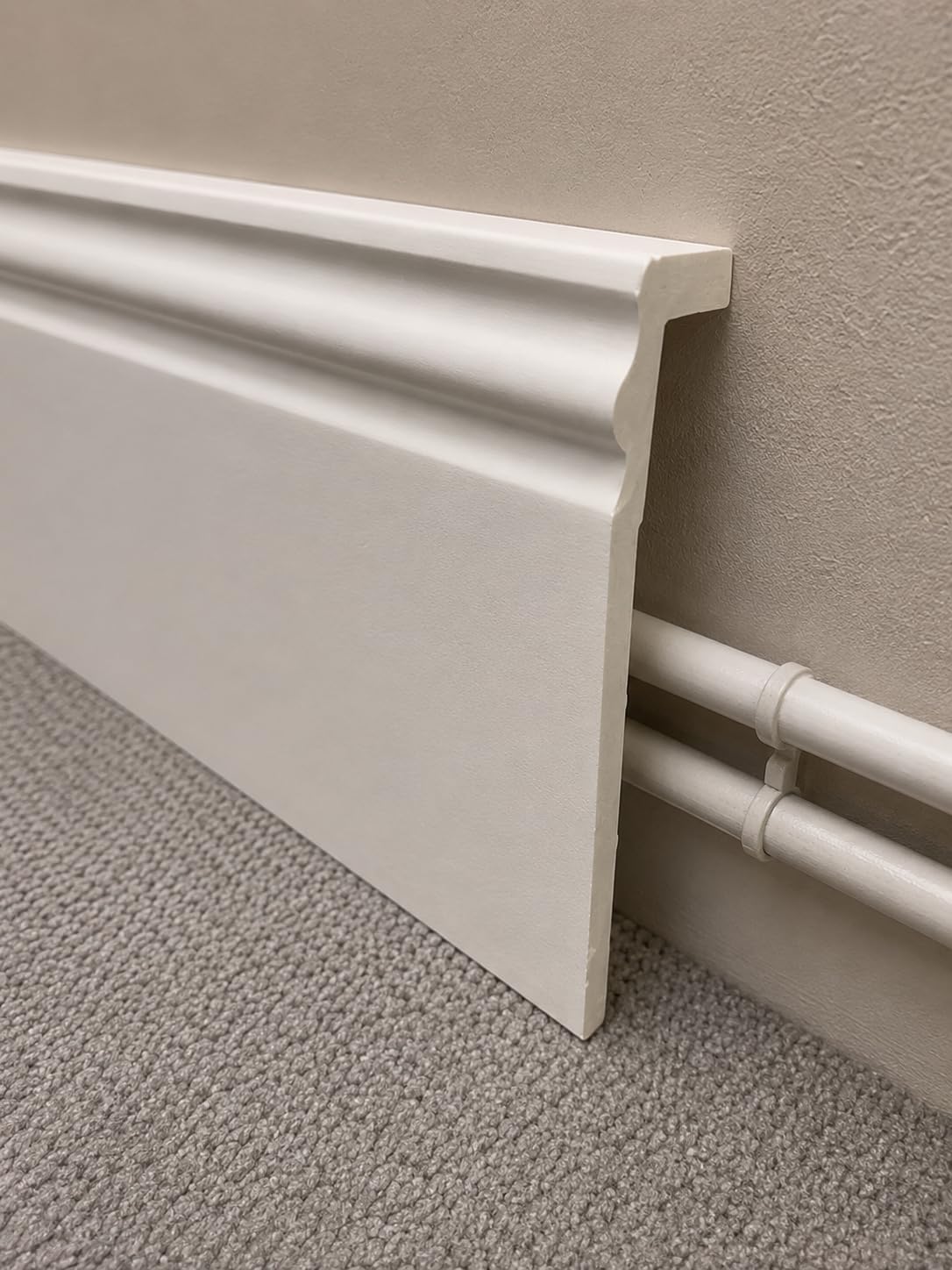 Ogee Skirting Board Covers, White, uPVC, 100mm x 10mm, 2.5m Length, Pack of 2