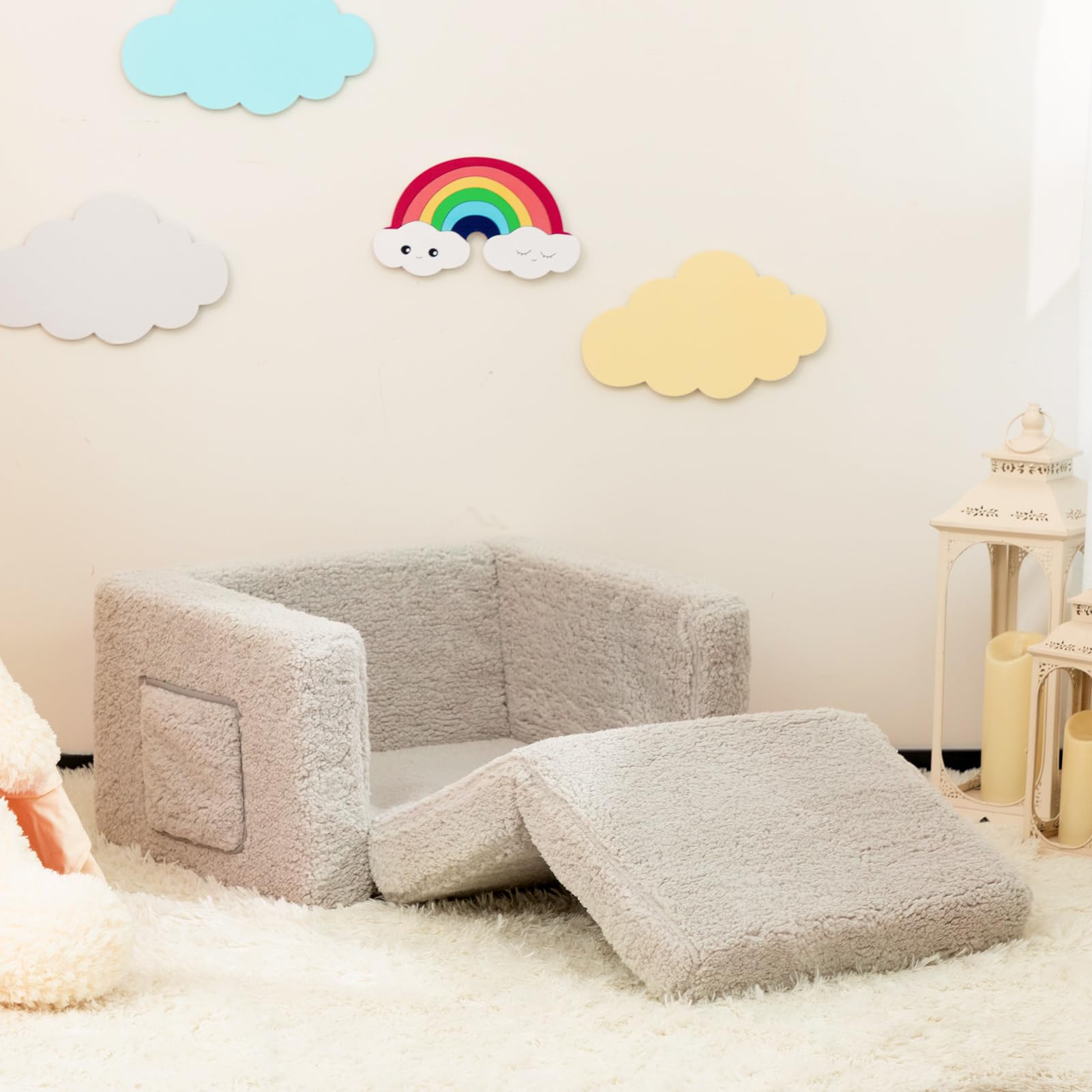 BEJOY Fauteuil Enfant Convertible en Canapé-lit 2-en-1 Sherpa Doux, Cadeau Parfait pour Anniversaire et Fête des Enfants, Gris Clair