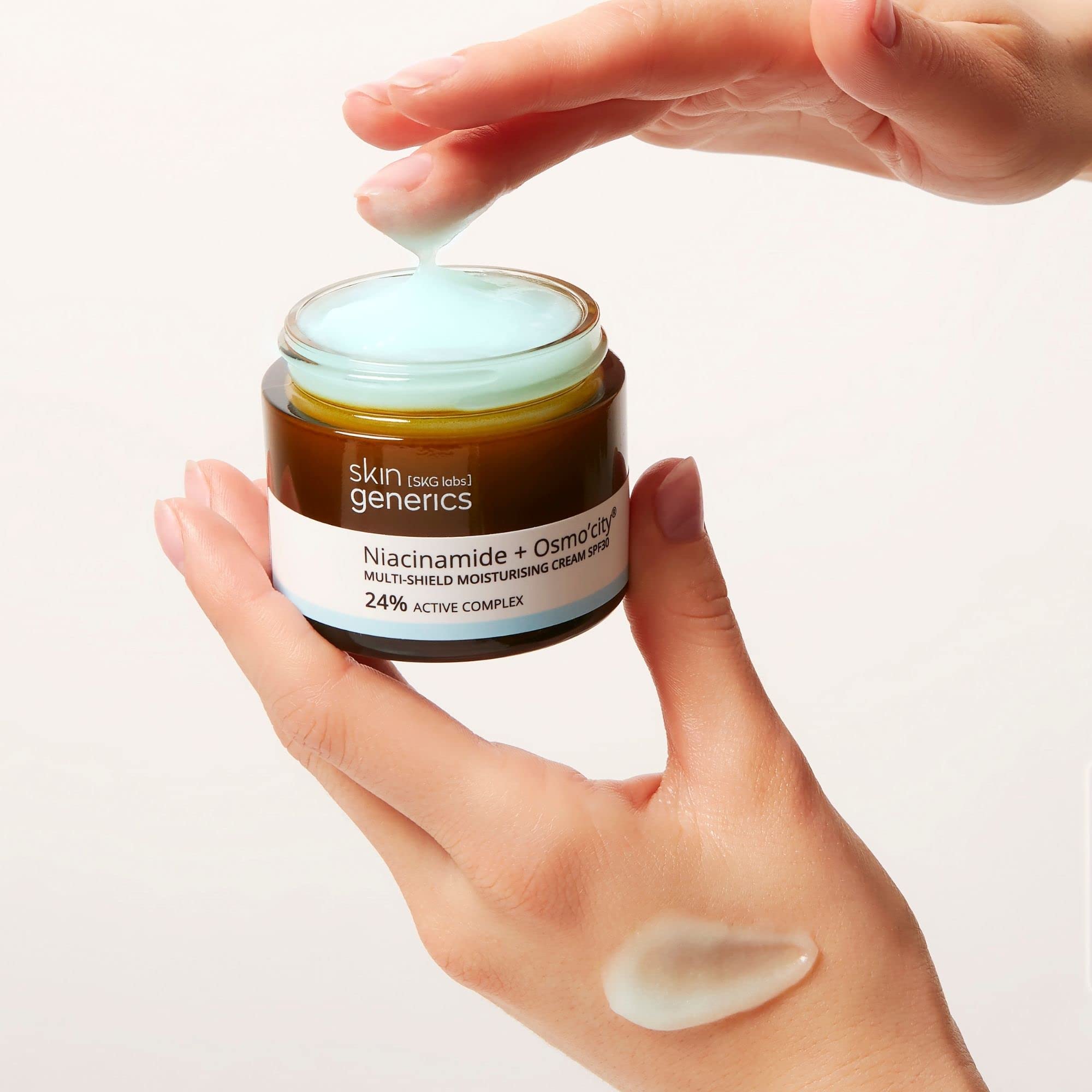 Skin Generics | Crema Facial Hidratante 50 ml | Crema Multi-Protección FPS30 Osmocity | 24% Complejo Activo | Hidratación Profunda Anti-Polución | Crema Facial Mujer | Protección Frente a la Luz Azul