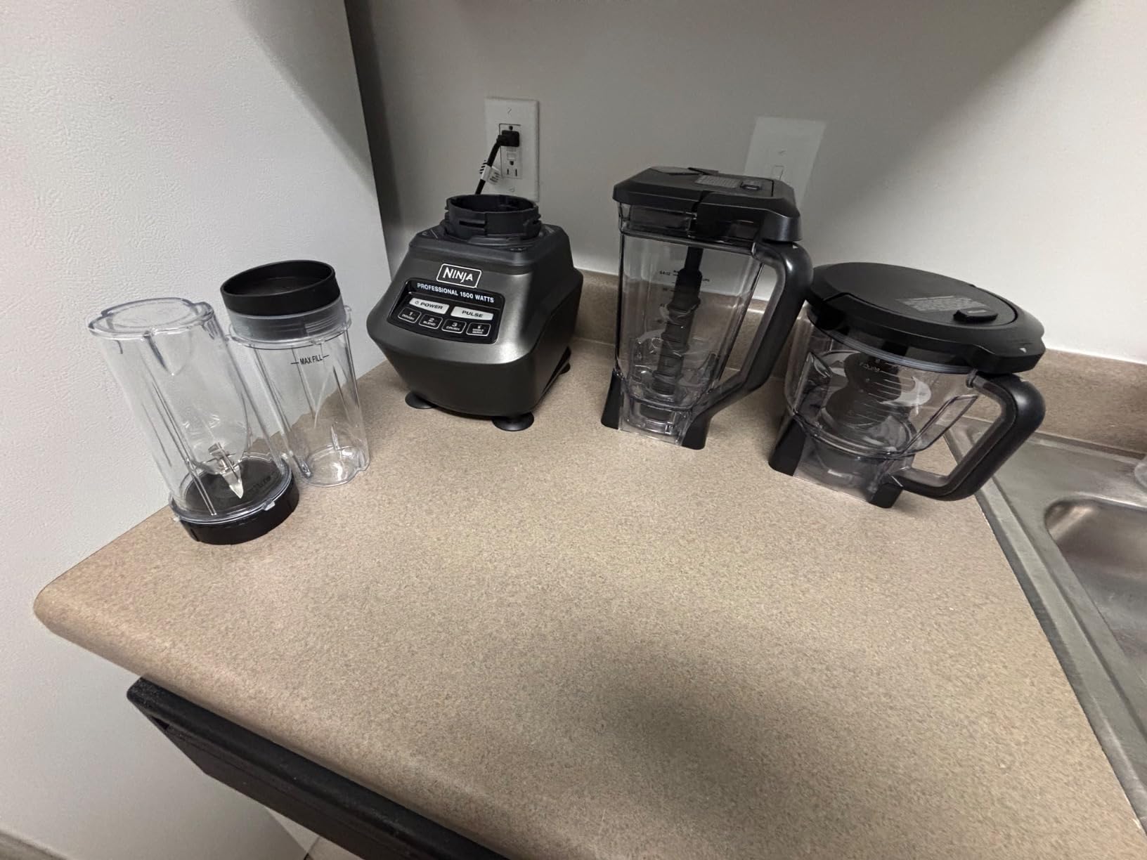 Ninja BL770 Food Blender photo review