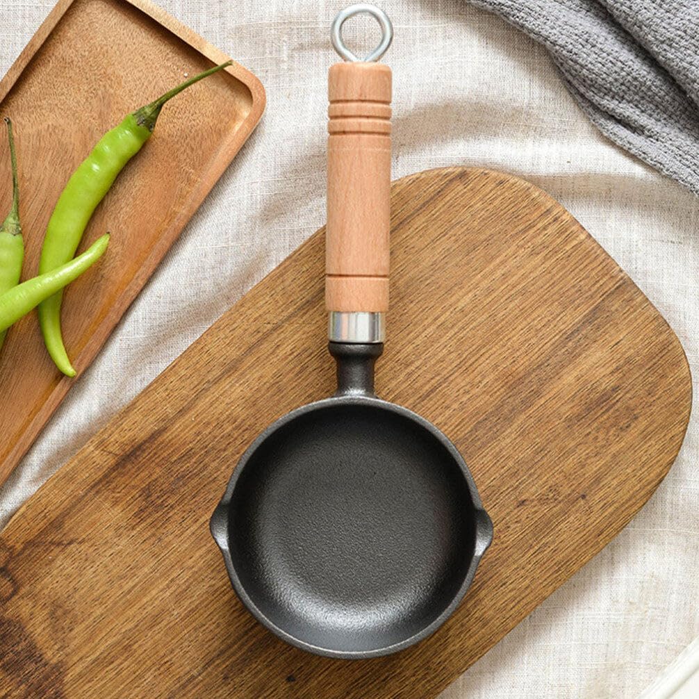 Wok Small Metal Sauce Pot Iron Sauce Pan Pot with Spout Kitchen Pan Butter Melting Oil Boil Iron Milk Warm Butter Warmer Metal with Handle