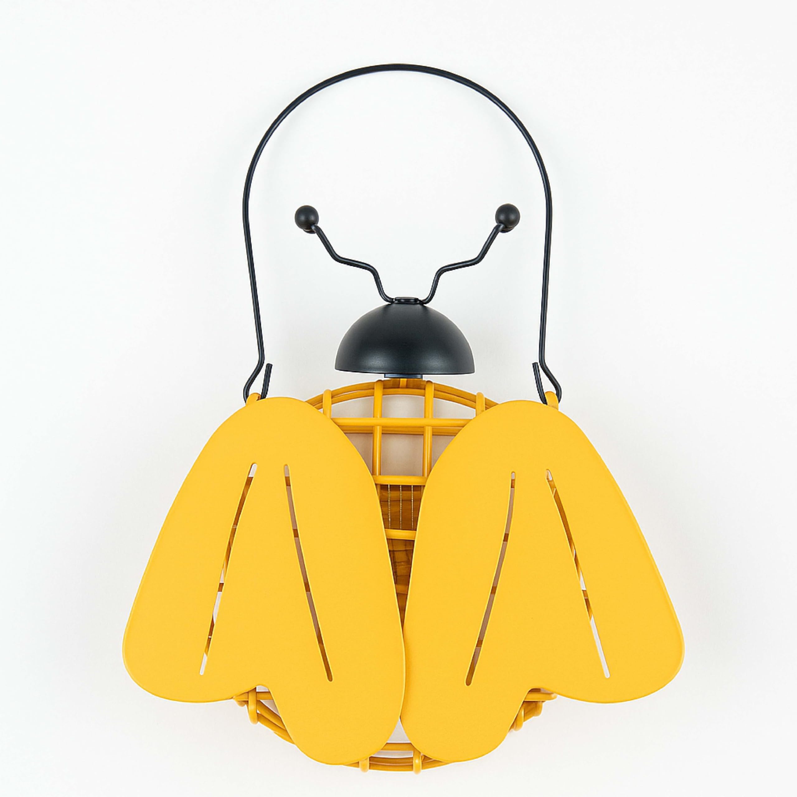 DIVCHI Bee & Ladybird Shaped Hanging Bird Feeder β Decorative Feeder for Garden, Yard, or Balcony β Ample Feeding Space, Easy to Refill, Durable Metal Construction (Yellow Bee)