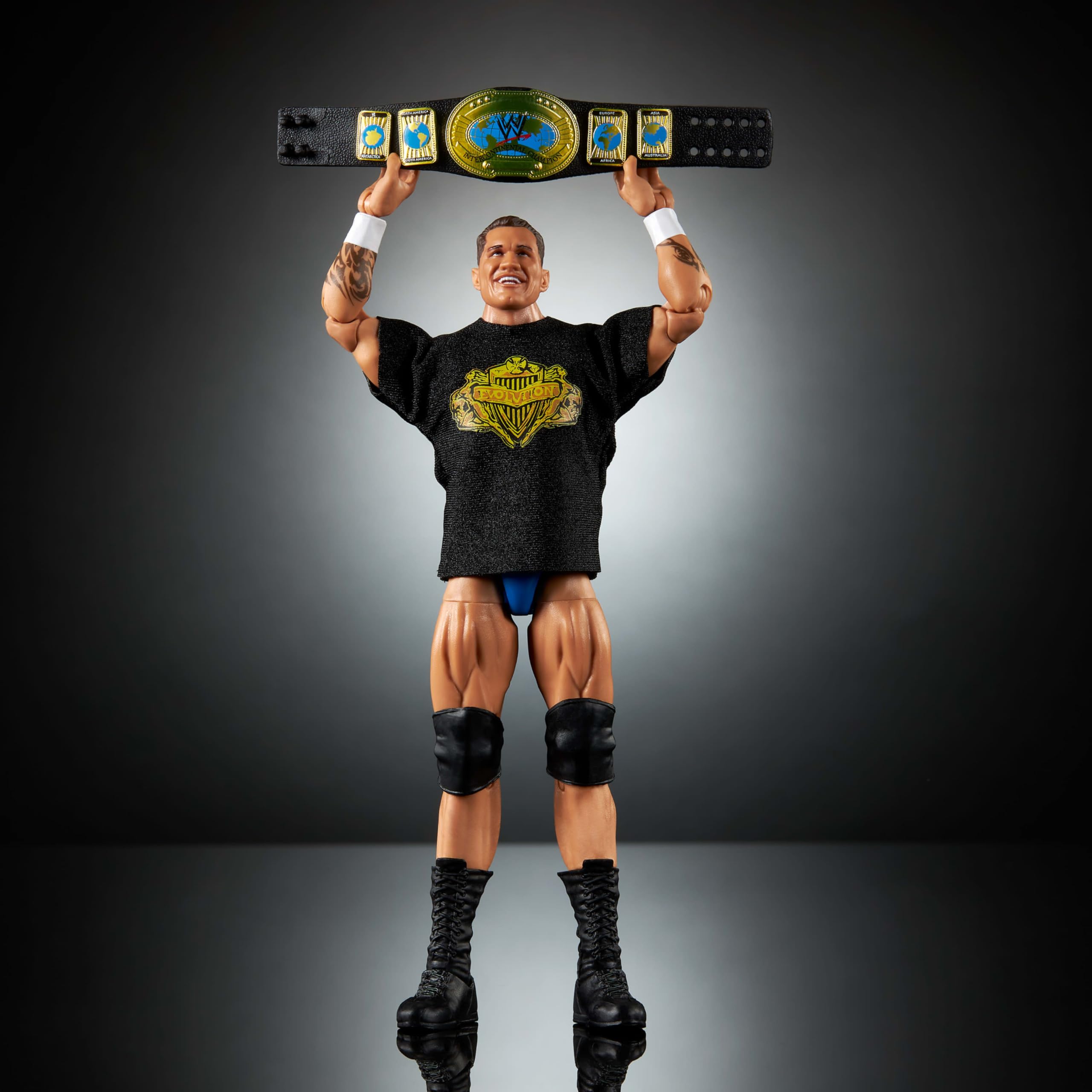 Mattel WWE Ultimate Edition Randy Orton Fan Takeover-Set aus ca. 15 cm großer Actionfigur und Zubehör, mehr als 10 Teile inklusive austauschbaren Köpfen und Händen, JCX43