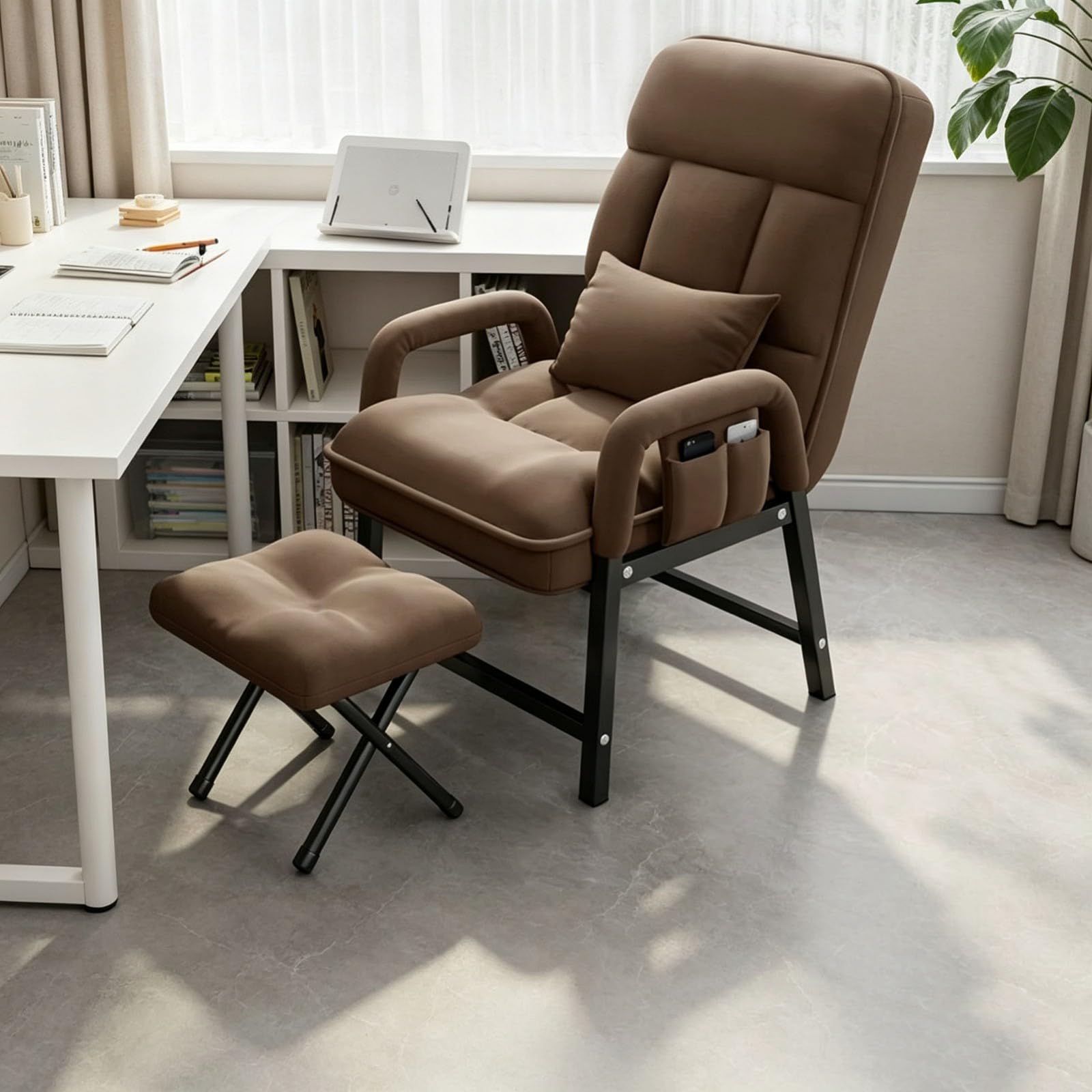 Poltrona Relax,Poltrona Imbottita Moderna con Poggiapiedi e Cuscino Lombare,Schienale Regolabile a 5 Posizioni,Braccioli e Tasche Laterali,per Casa Ufficio e Balcone E