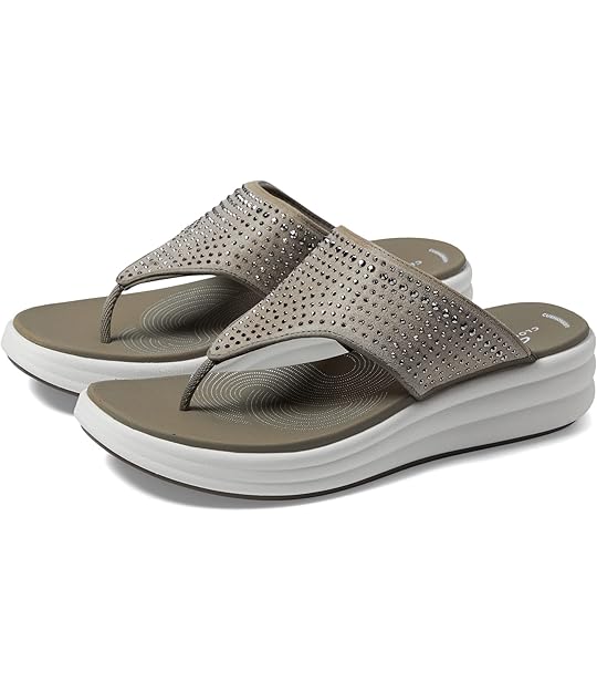 clarks flip flops