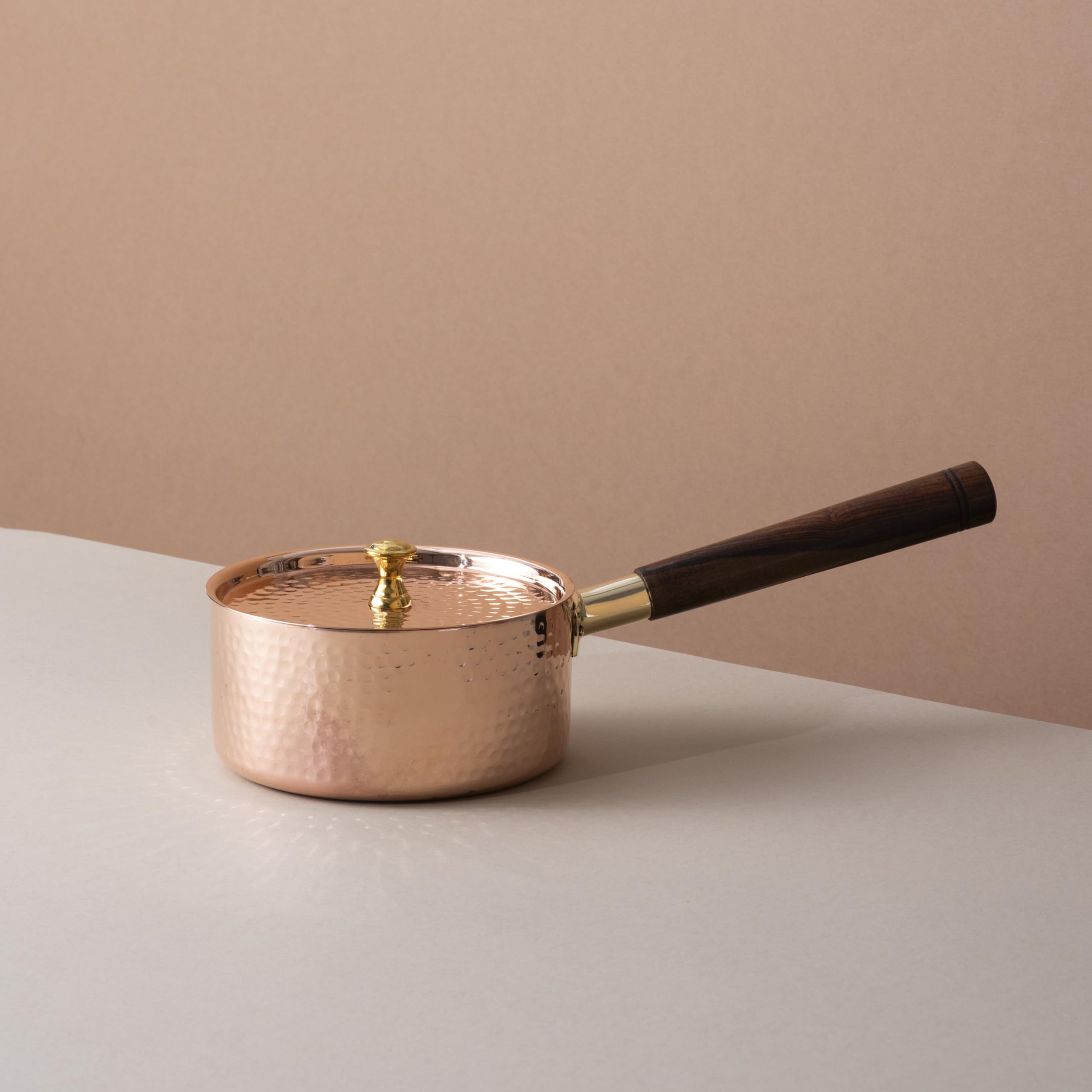 Veda Essentials. 1L Copper Sauce Pan with Tin Coating | Gas Compatible Traditional Indian Cookware with Insulated Brass Handle & Lid - 30cm Handcrafted Tea & Milk Boiling Pot (तांबे का सॉस पैन - कलई)