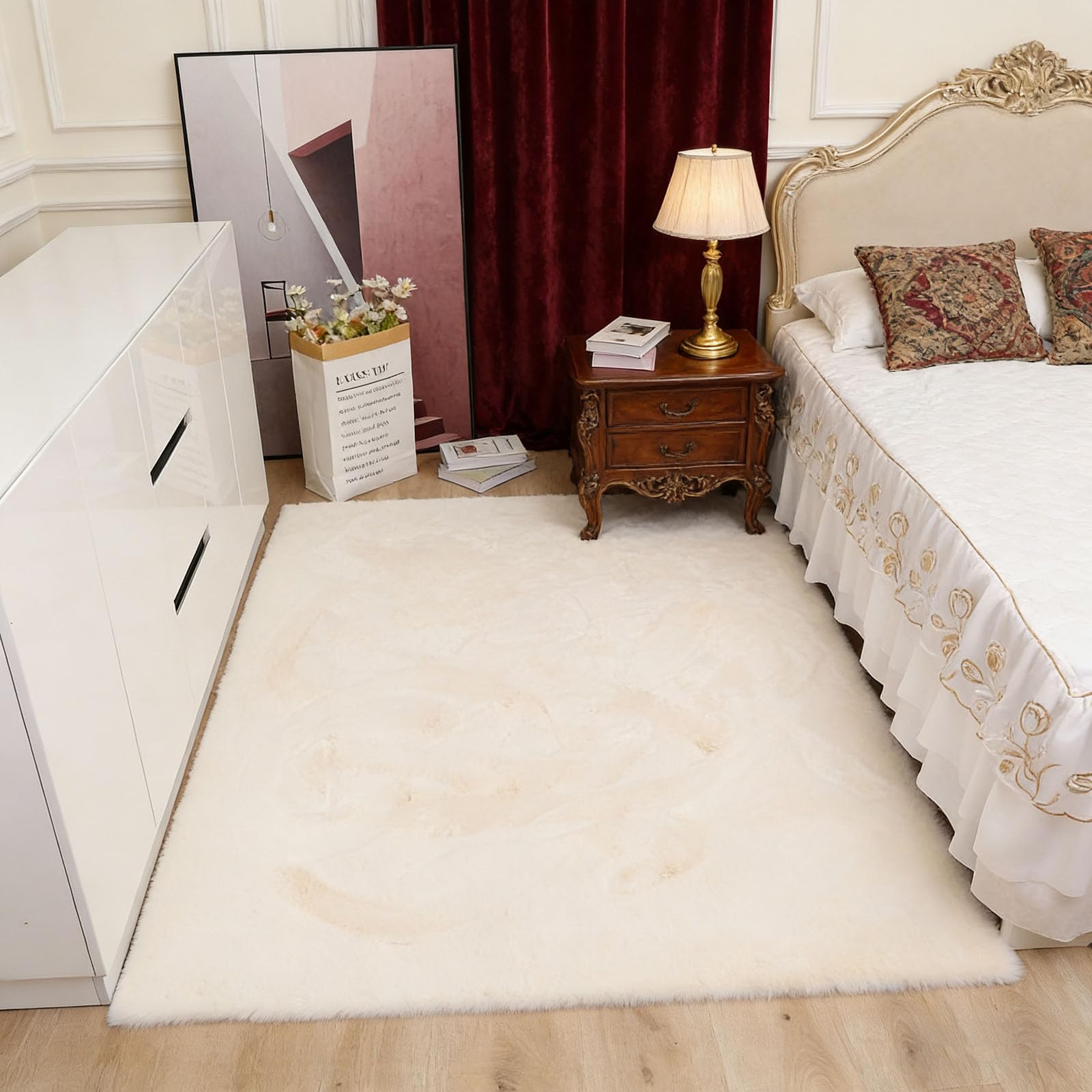 Tapis moderne doux salon aspect fourrure sobre et élégant pour bureau