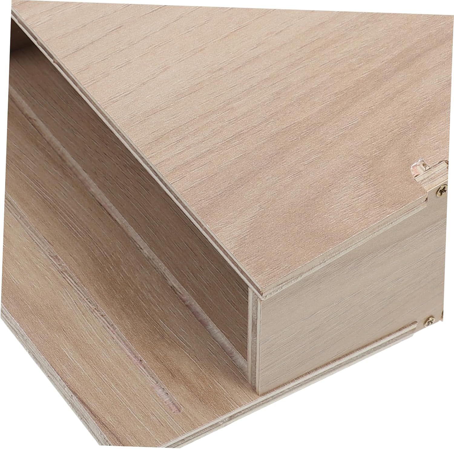 Weatherproof Single Chamber Bat Box Wooden Bat Shelter for Outdoor Gardens Patios and Trees Easy to Install Wildlife Habitat for Observation and Garden Decoration