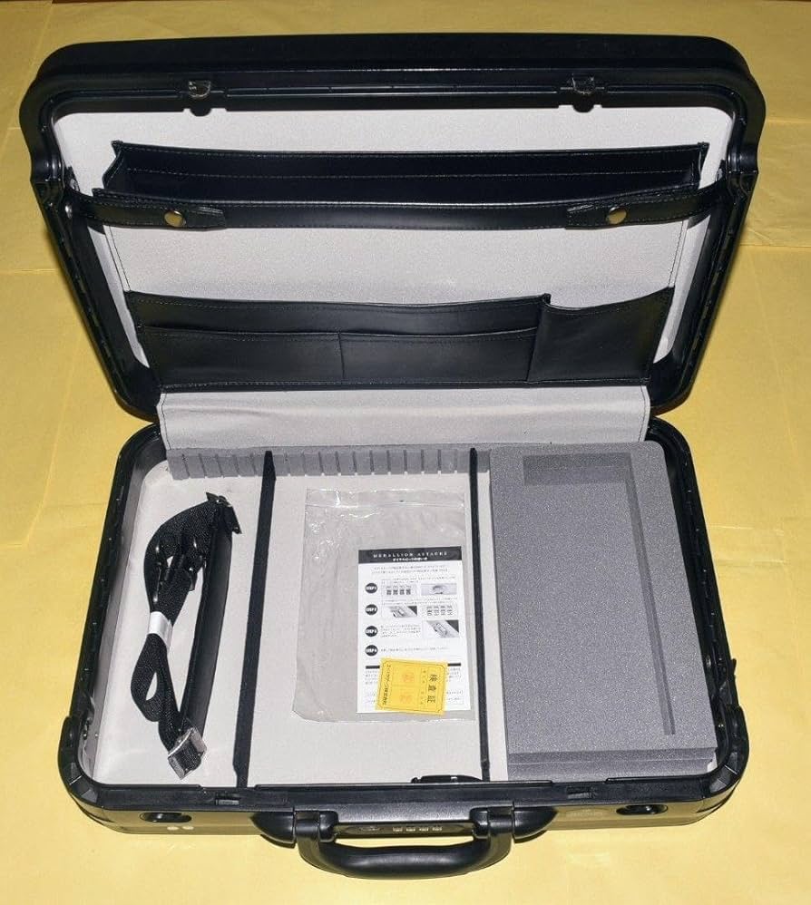 JR東日本　新幹線車掌用　車掌乗務員カバン（ACE製）　車内補充券発行機容器付 Amazon.co.jp: JR東日本 新幹線 車掌用 乗務員カバンより 車内補充券