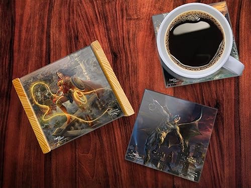 Miniatura 2 de DC Comics – Liga de la Justicia – Thomas Kinkade – Juego de 4 posavasos de cristal – para regalar y coleccionar – Viene con soporte de madera