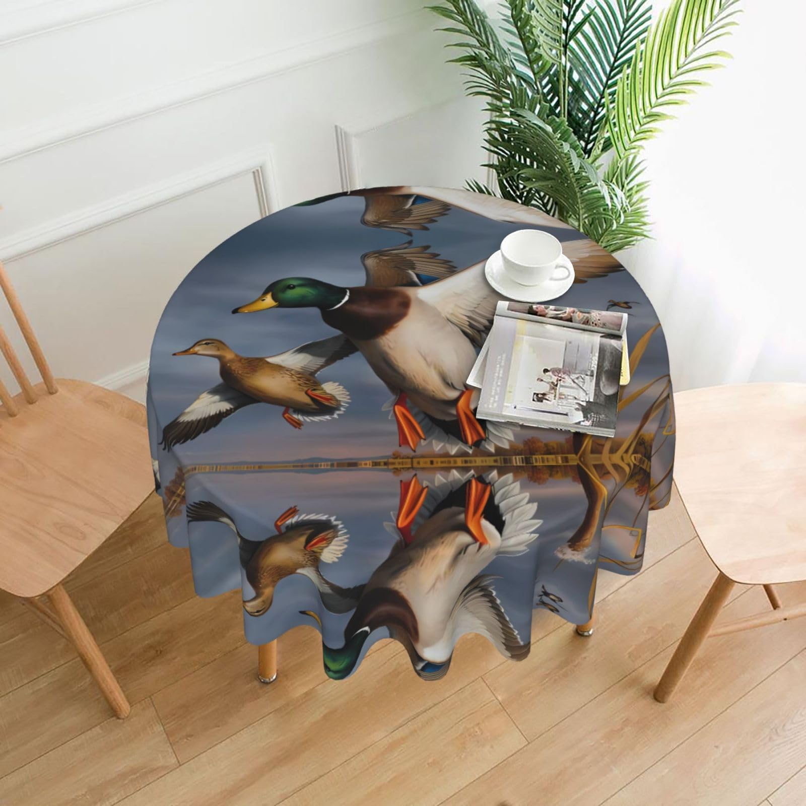HJFCZH wild animals Prints Round Decorative Tablecloth 60in - High-Grade Polyester Throw for Dinners, Weddings & Everyday Use