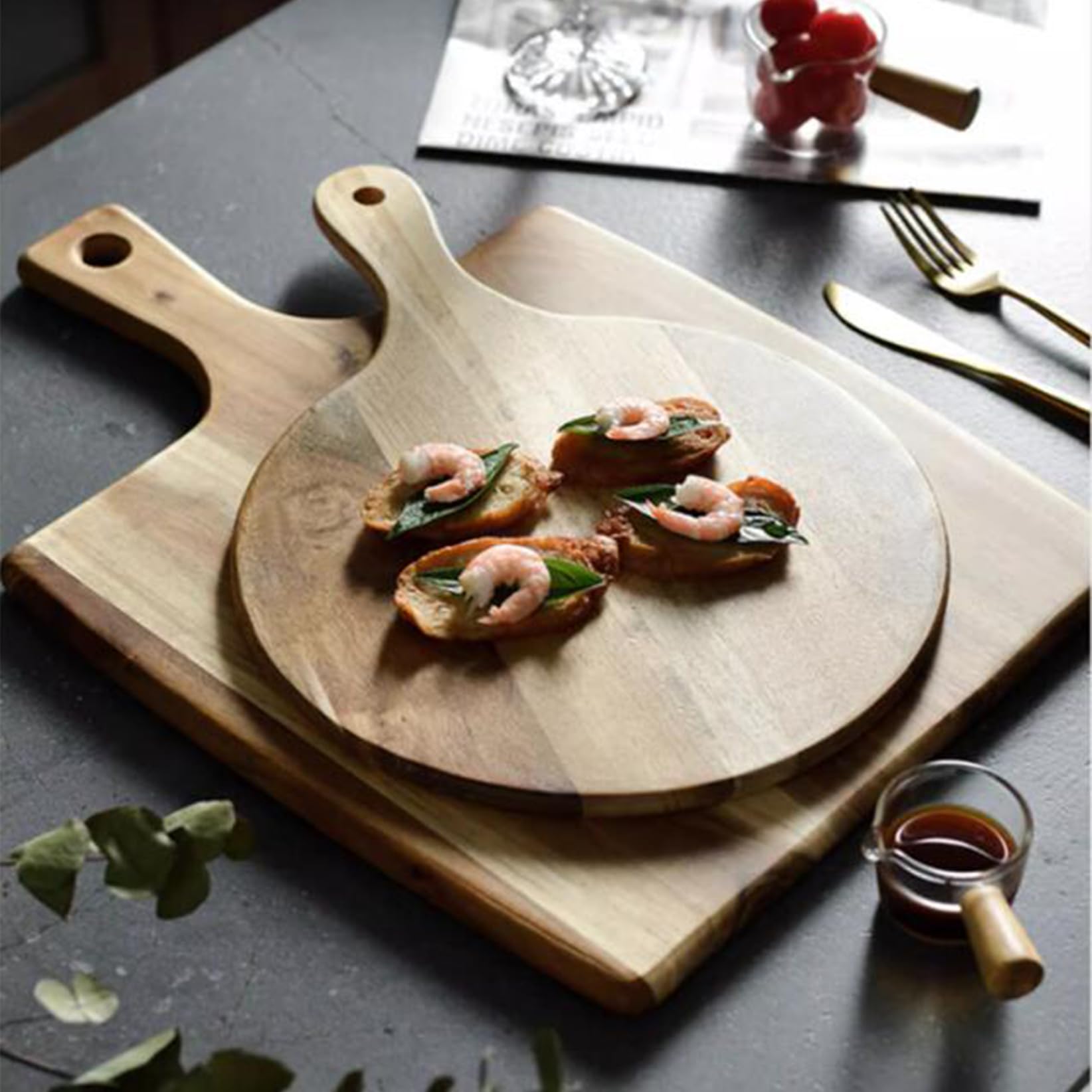 Tabla de madera para queso y pizza, tabla de cortar, bandeja de servir y tabla de embutidos con asa, perfecta para entretenimiento y presentación de alimentos
