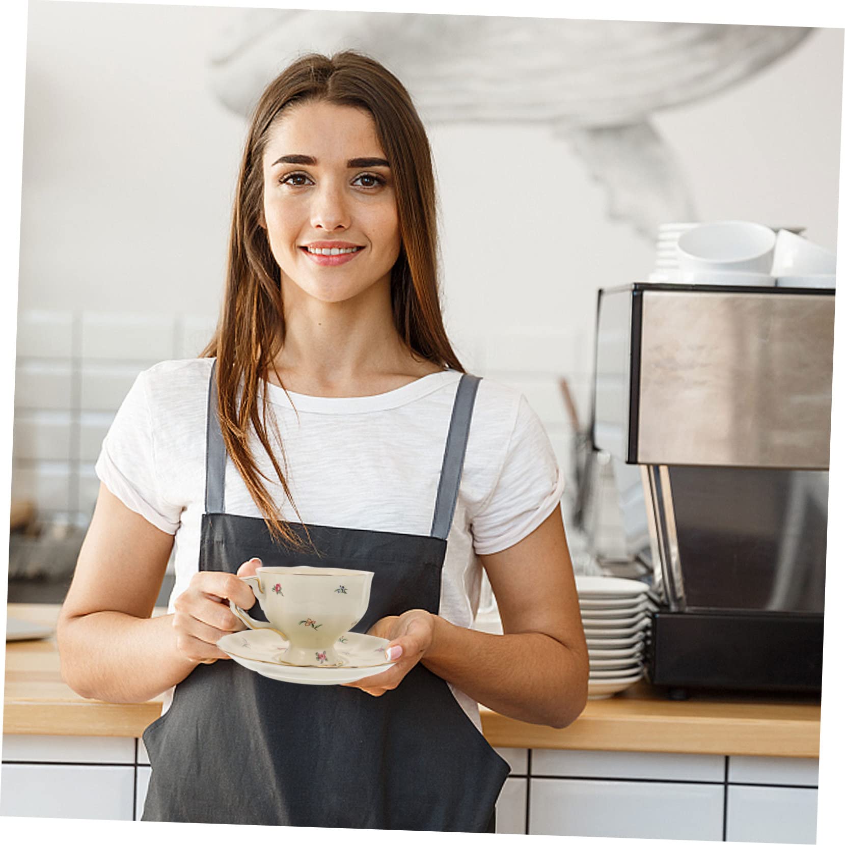 VICASKY Keramik Kaffeebecher Satz im Europäischen Stil mit Untertassen Retro Design aus Keramik für Kaffee und Milch Zuhause oder Büro Zufällige Farbe