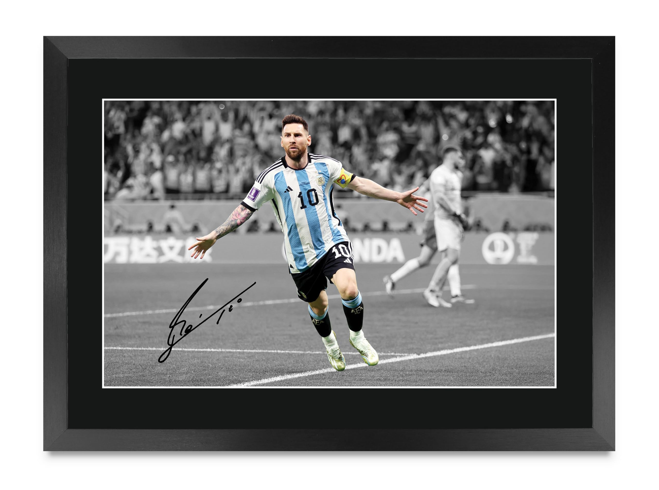 HWC Trading Lionel Messi Gifts Printed Signed Autograph Picture for Football Fans and Supporters - A3 Framed (ID-006194) — image 1
