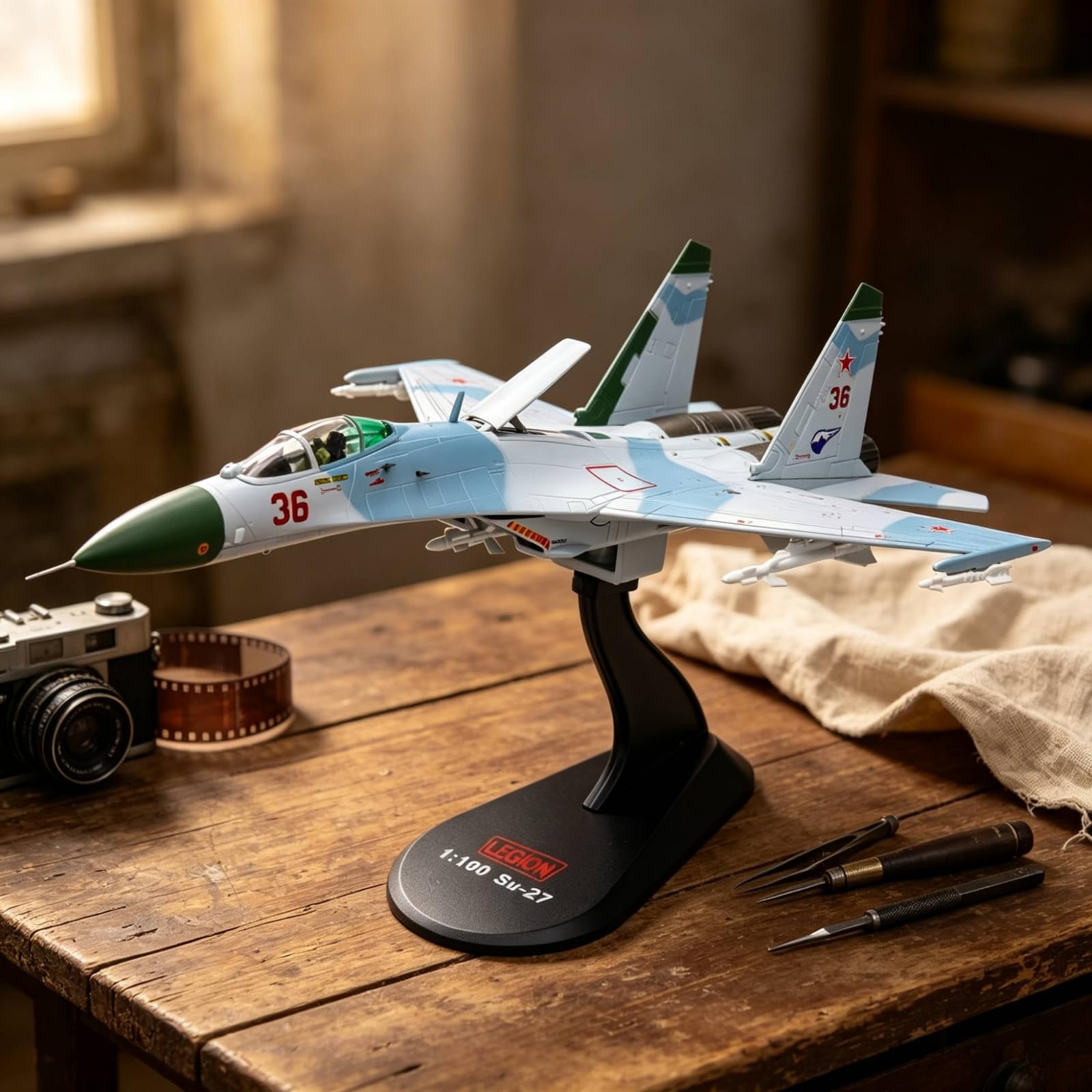 Réplica de Aeronave de Aleación Maqueta de Avión Modelo a Escala 1 100 Estructura Metálica Resistente con Acabado Realista y Señales Históricas