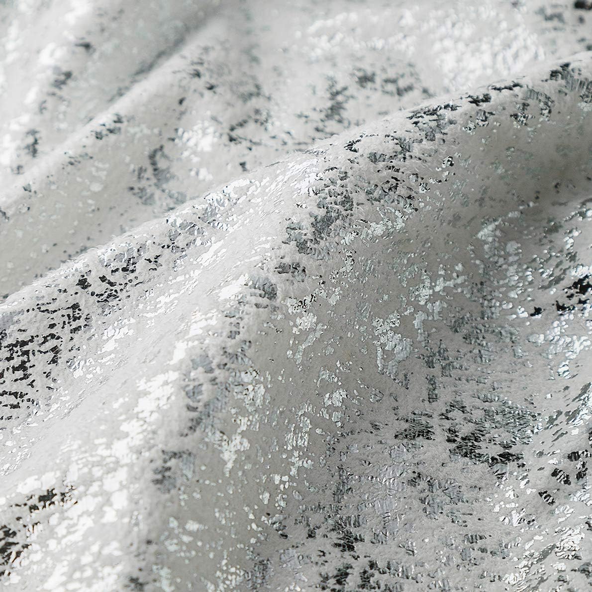 Xinrjojo Pack of 3, Sparkling Decorative Suede Pillow Covers Soft, Square Throw Pillow Covers, Solid Color Cushion Covers, Pillow Cases for Sofa Bedroom Car 24 x 24 Inch, 60 x 60 cm(Silver- White)