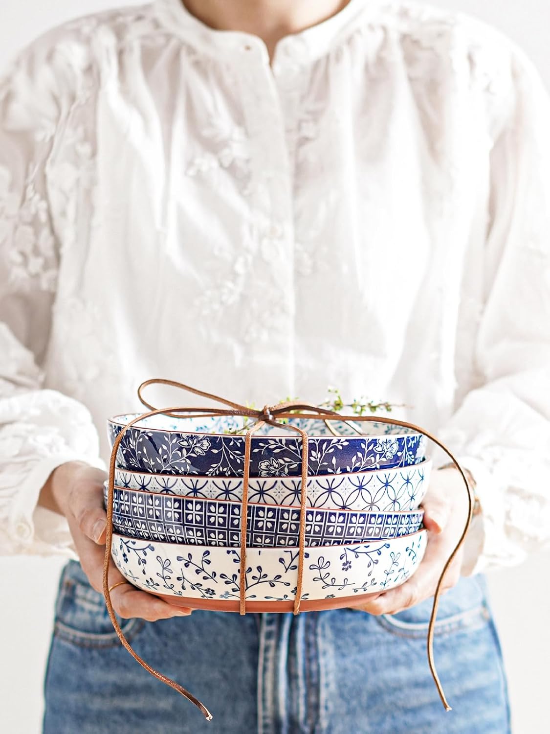 LE TAUCI Pasta Bowl 32 oz, Ceramic Salad Bowl, Japanese-Style Plate Bowls for Serving Pasta, Fruits, Salad, Noodle, Dinner, Soup, Mircrowave Oven Dishwasher Safe - 8.2 Inch, Set of 4, Vintage Blue