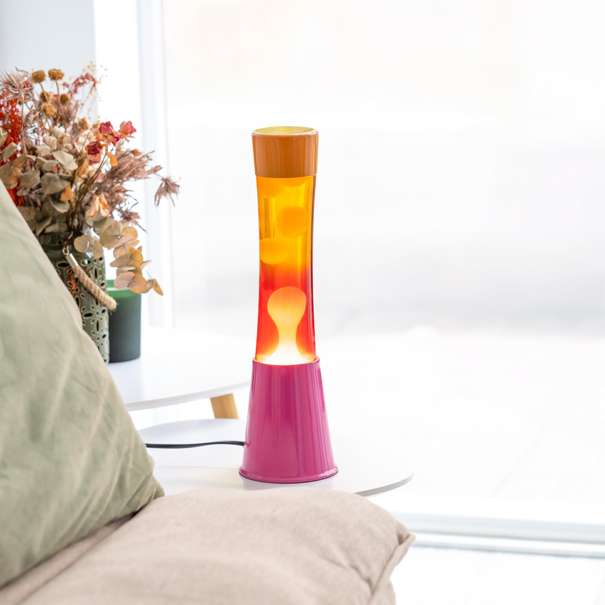 Fisura - Lampa lawowa ombre różowo-pomarańczowa. Podstawa różowa, szkło z efektem ombre i pomarańczowa nakrętka. Lampa o relaksującym efekcie. Z zapasową żarówką. Wymiary: 11 cm x 11 cm x 39,5 cm.