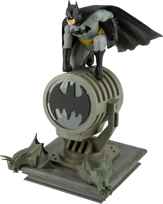 Paladone Paladone Batman Figurine Light - Officially Licensed DC Super Heroes Decor and Gift, Collectible Display Lamp Must Have for DC Comic Fans, USB Powered 27” LED Light
