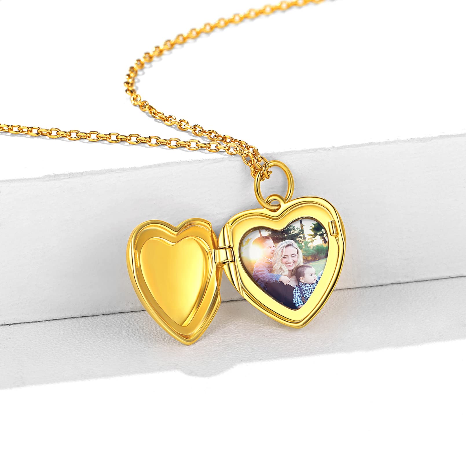 ChicSilver Kette mit Fotoanhänger für Damen, Personalisierter Schmuck Herz Medaillon mit Saint Christophorus, Foto Medaillon mit Saint Michael, Herz Kette mit Gravur Schmuck für Geburtstag Muttertag