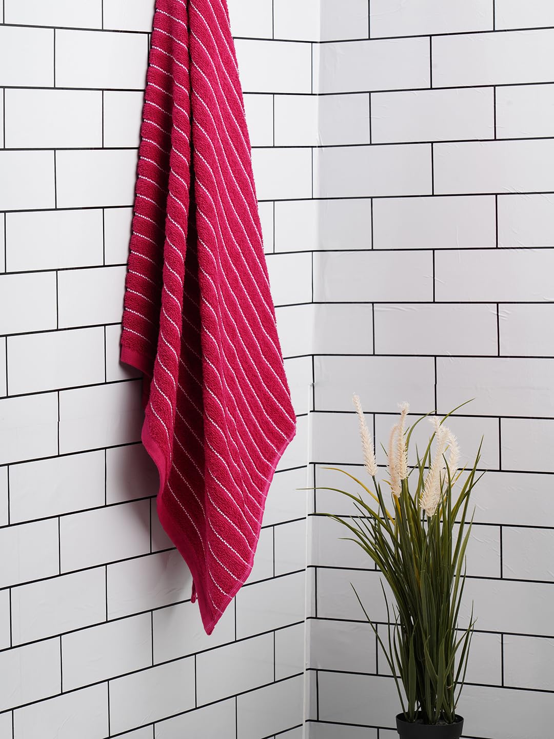 Welspun 2-in-1 100% Cotton 250 GSM Bath Towel-Red (B0C6JZ43BS) Amazon Price History, Amazon Price Tracker