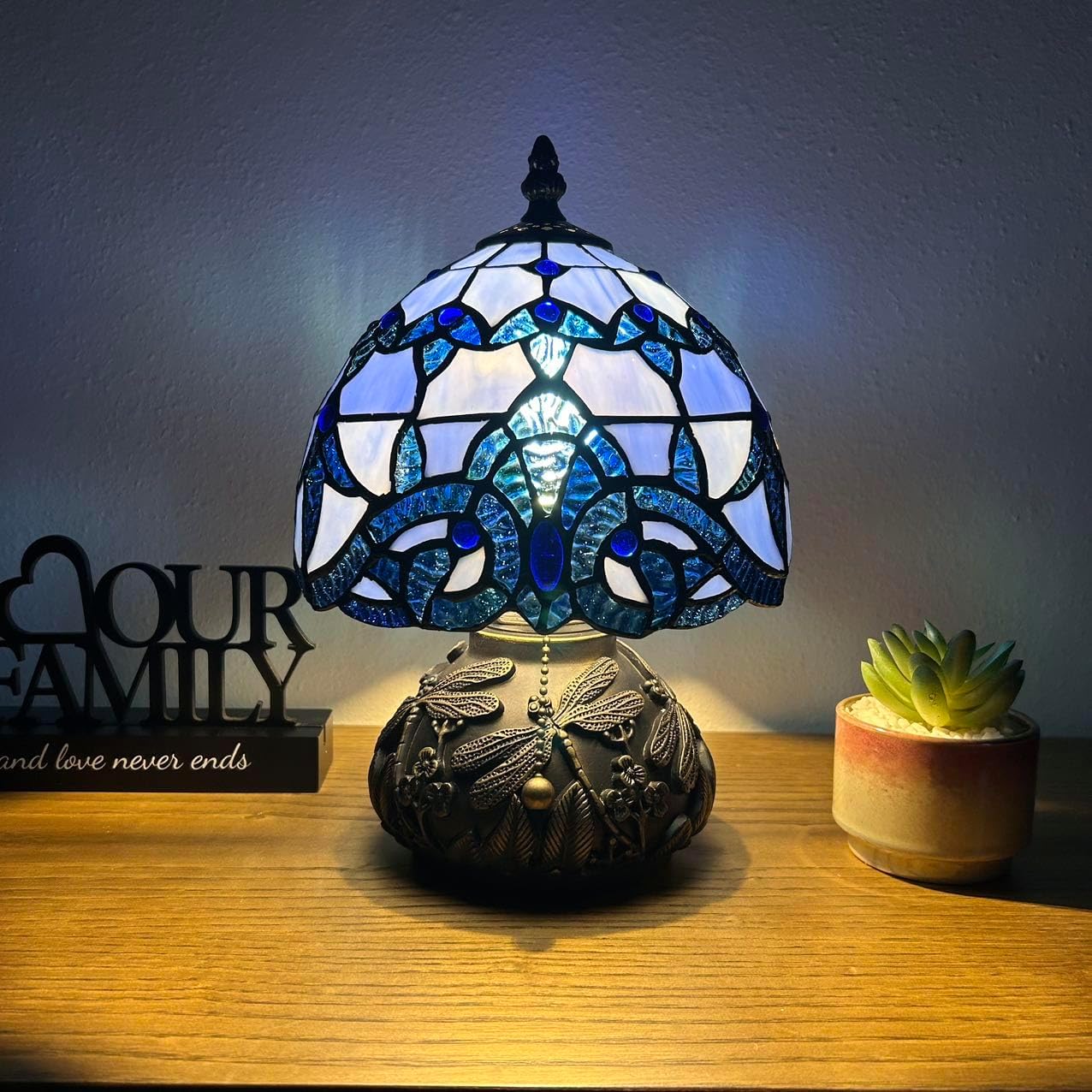 Tiffany Mini Table Lamp Blue Stained Glass Baroque Style Lavender Dragonfly Base for Living Room Bedroom Bedside 8" W*8" D*12" H